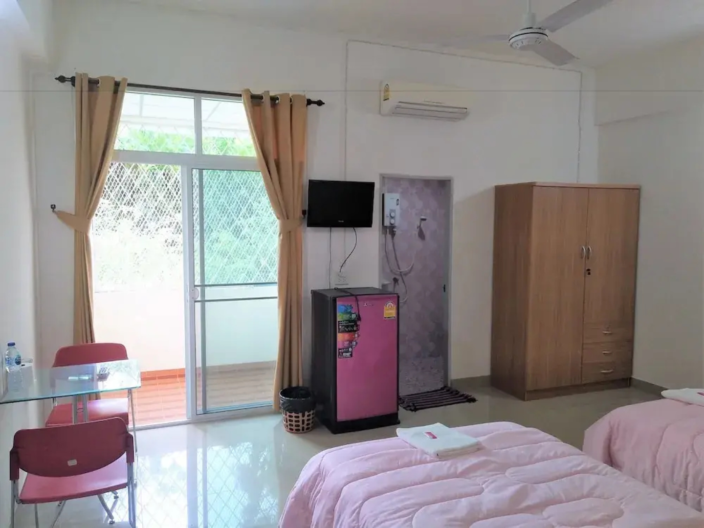 Kularb Service Mansion