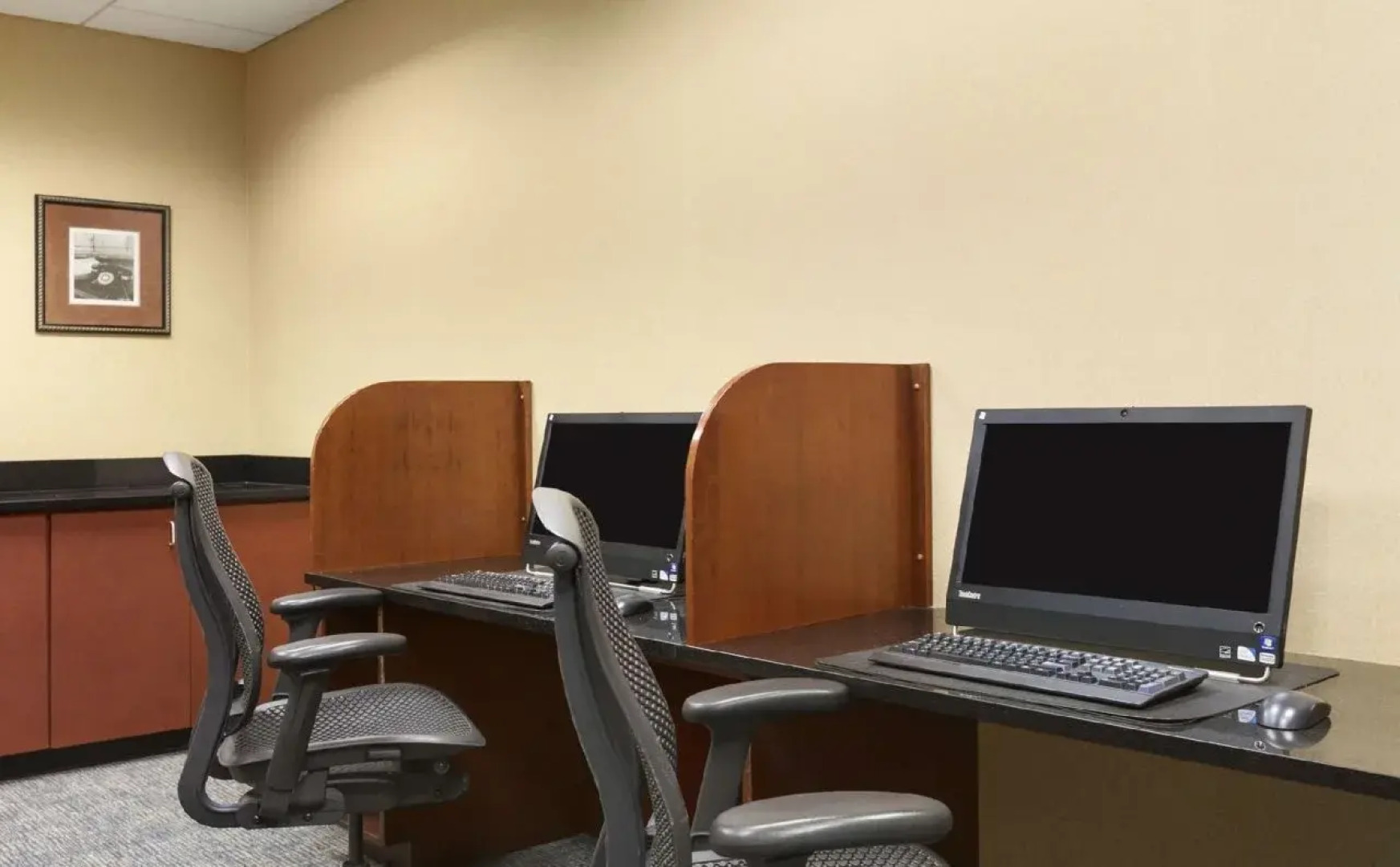 Embassy Suites by Hilton Cleveland Rockside