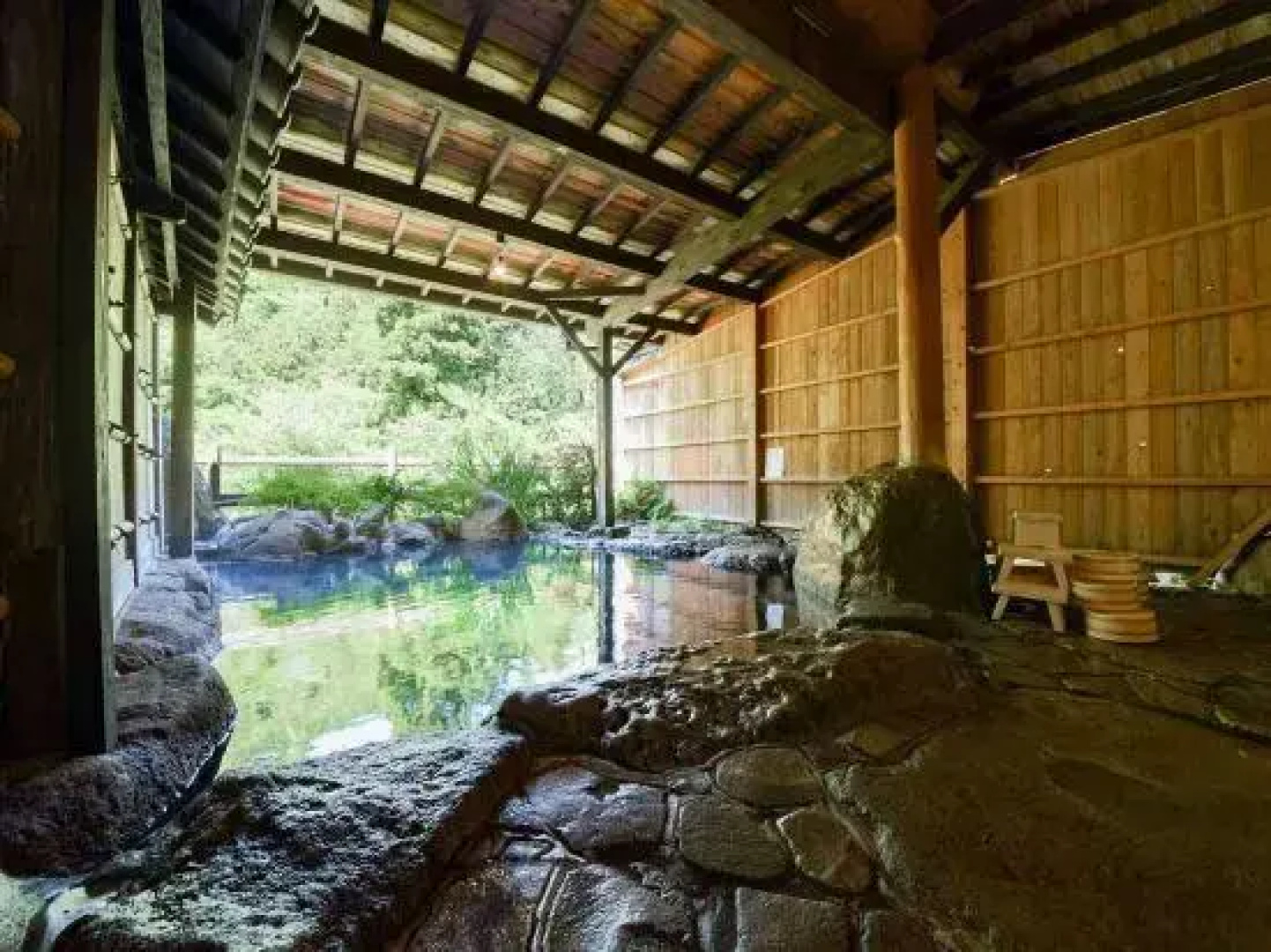 Shirataki Hotel