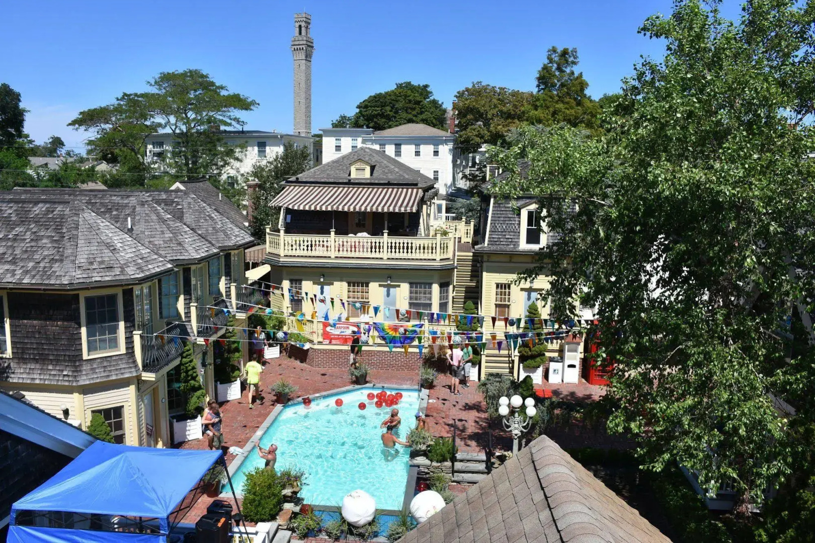 Brass Key Guesthouse - Adults Only