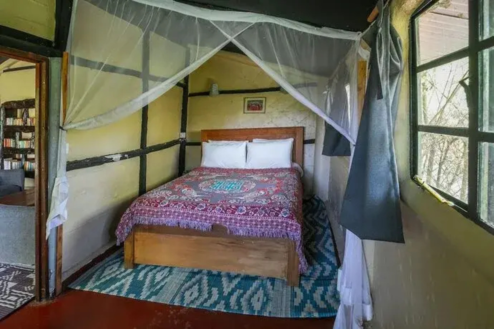 Punda Milias Nakuru Camp