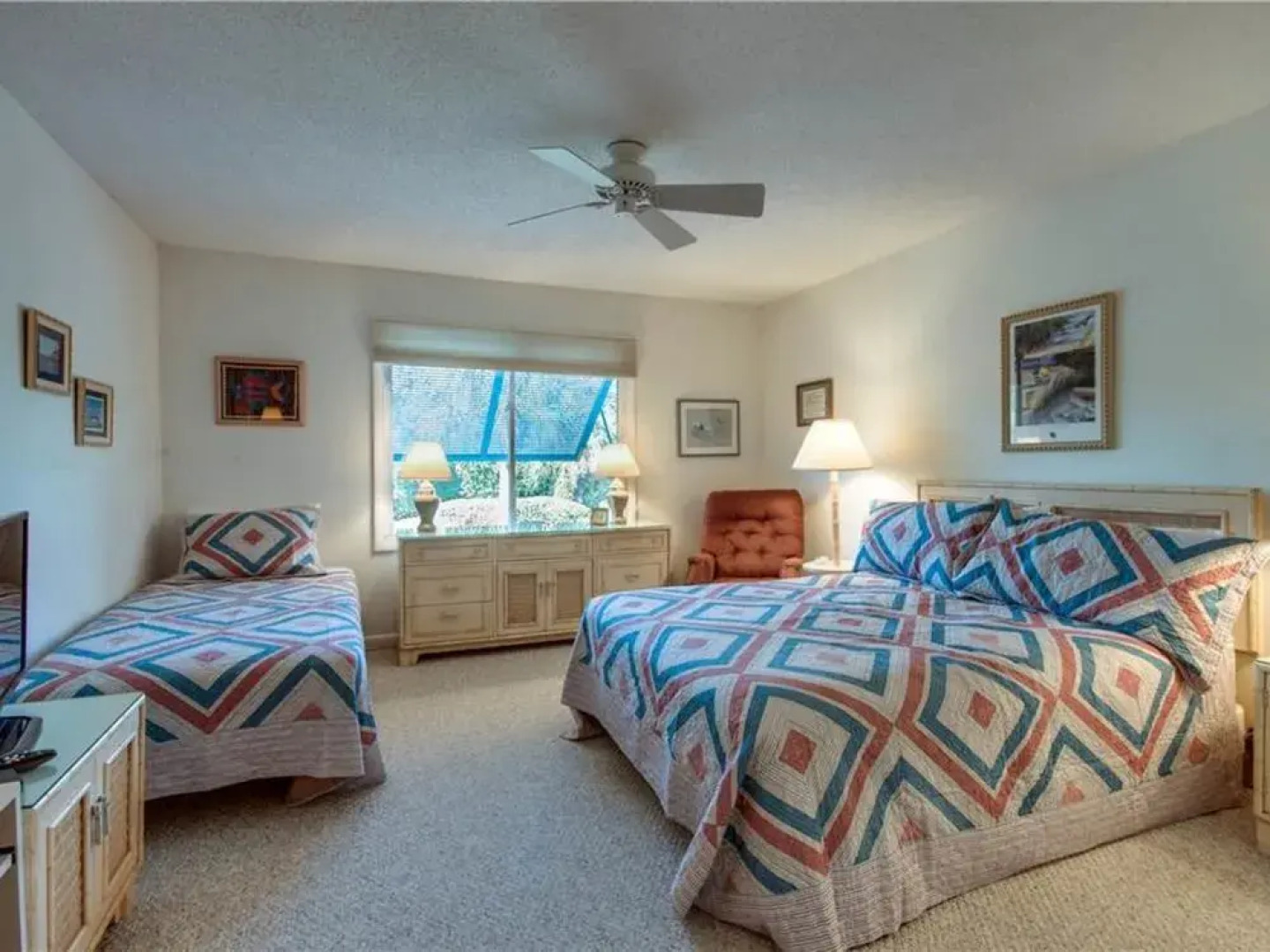 Beach Club 25 by RedAwning