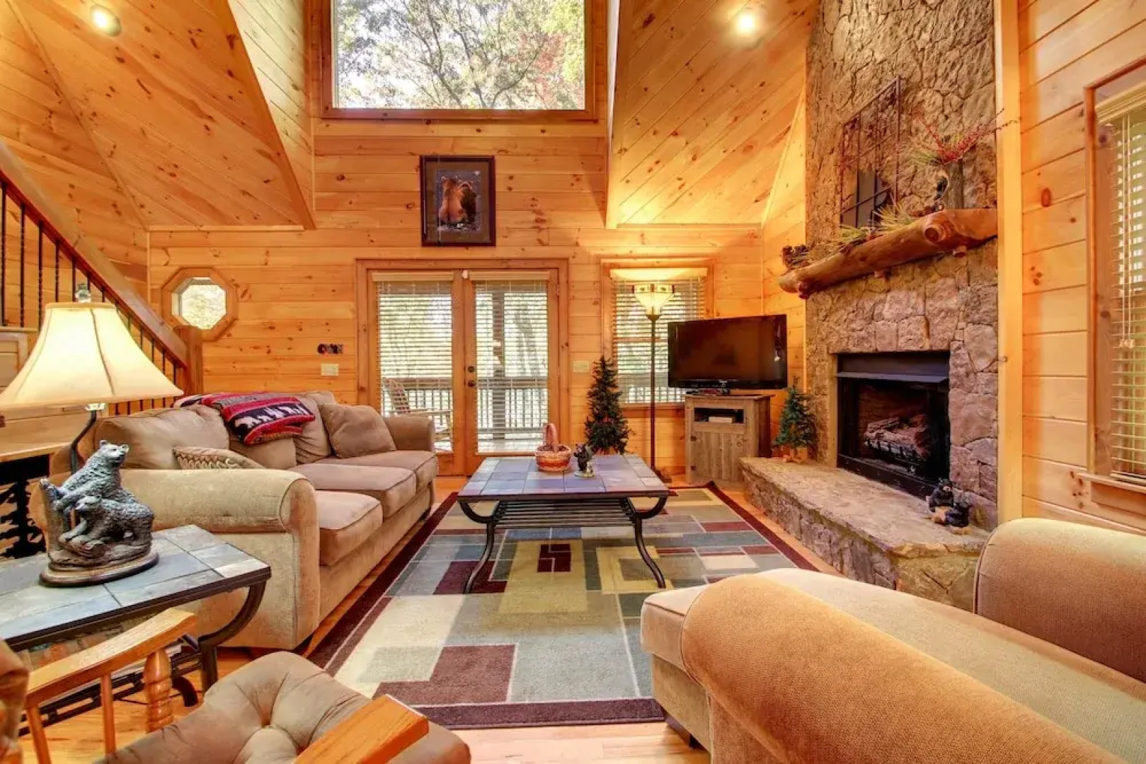 SERENITY WOODS Apartment 3 NEVAEH CABIN RENTALS
