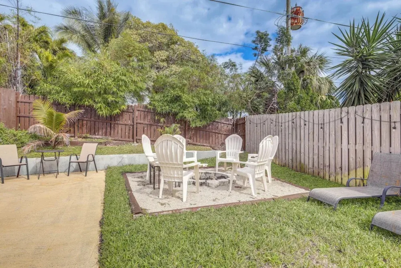 4 Mi to Jensen Beach Park: Family Home w/ Pool!