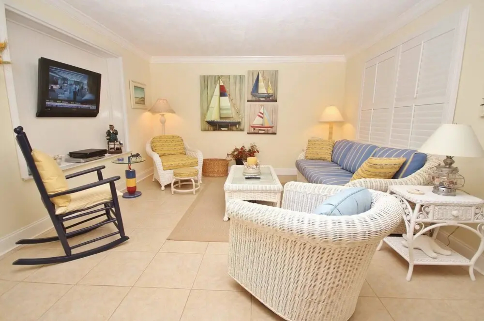 Seaside Hideaway Apartment 3