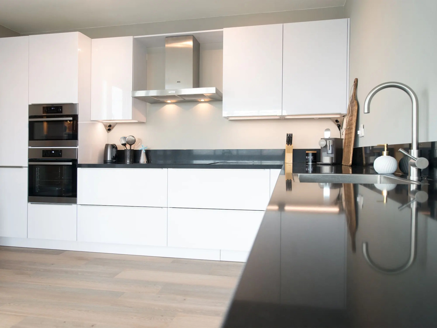 BizStay Harbour Scheveningen Apartments