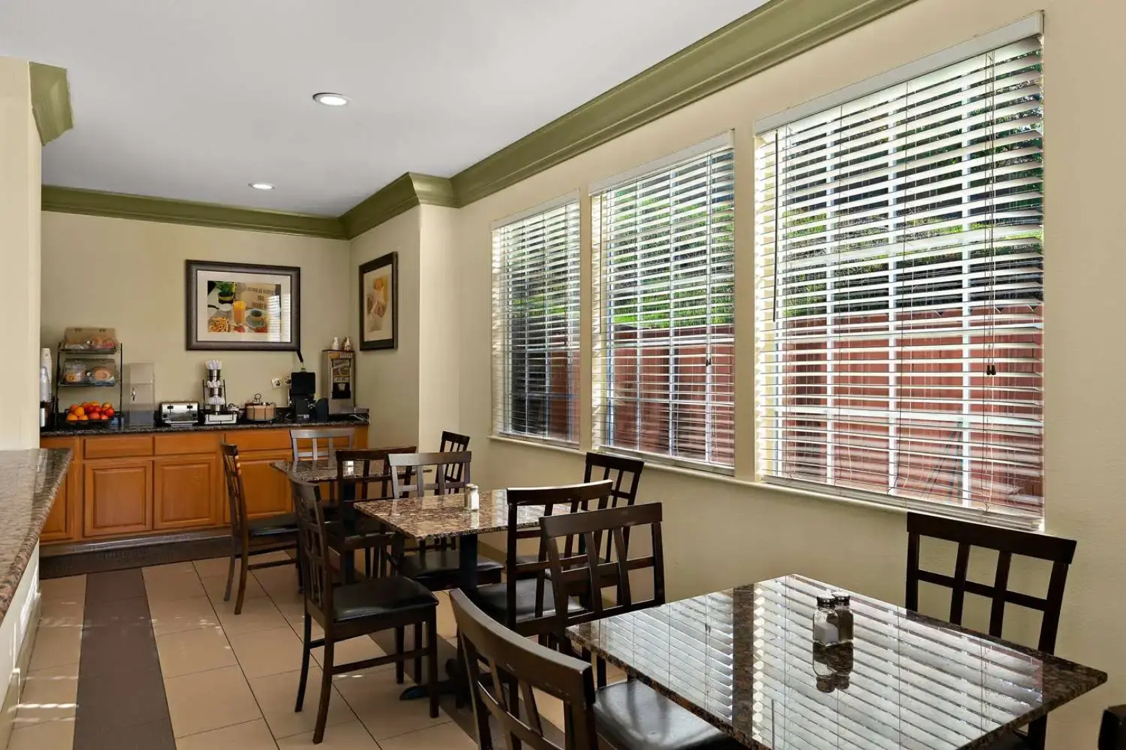 Best Western Willits Inn