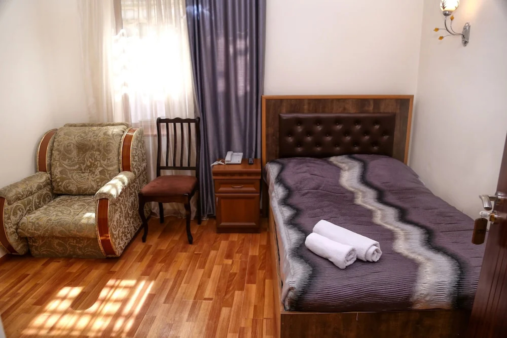 Отель «Лара»