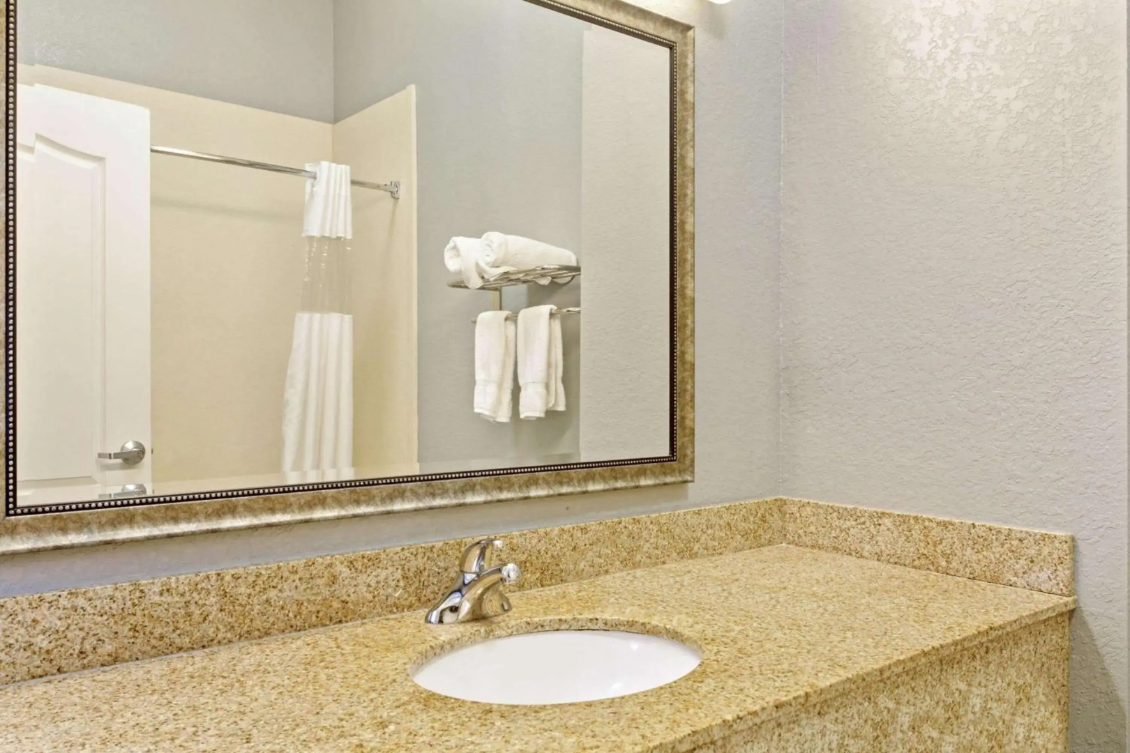 La Quinta Inn & Suites Mobile - Tillmans Corner