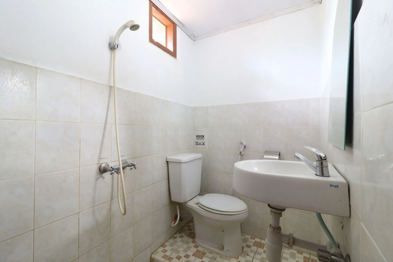 Kampung Pa'go Resort Hotel By Zuzu