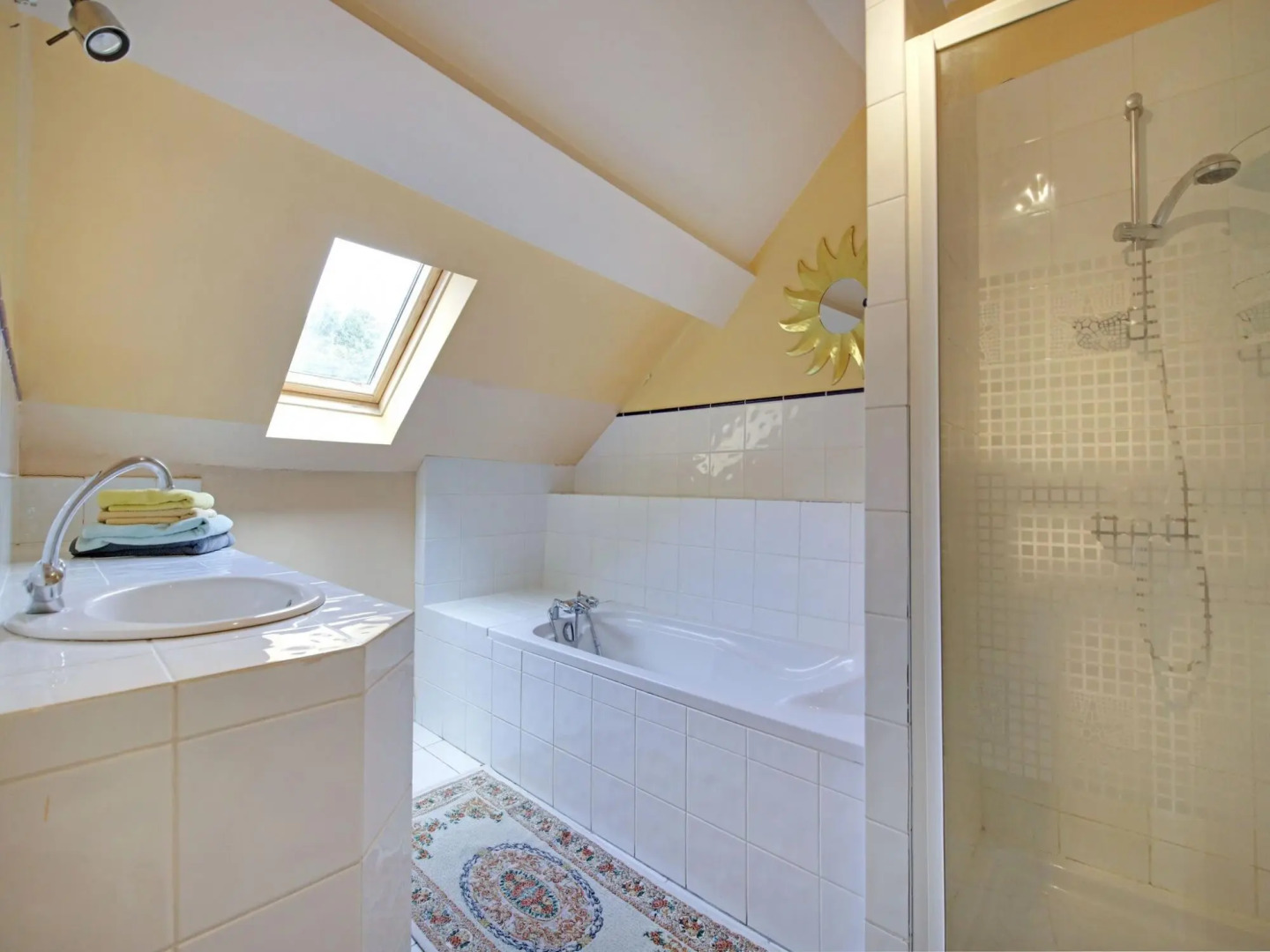 Charming Holiday Home in Raizeux Near Forest