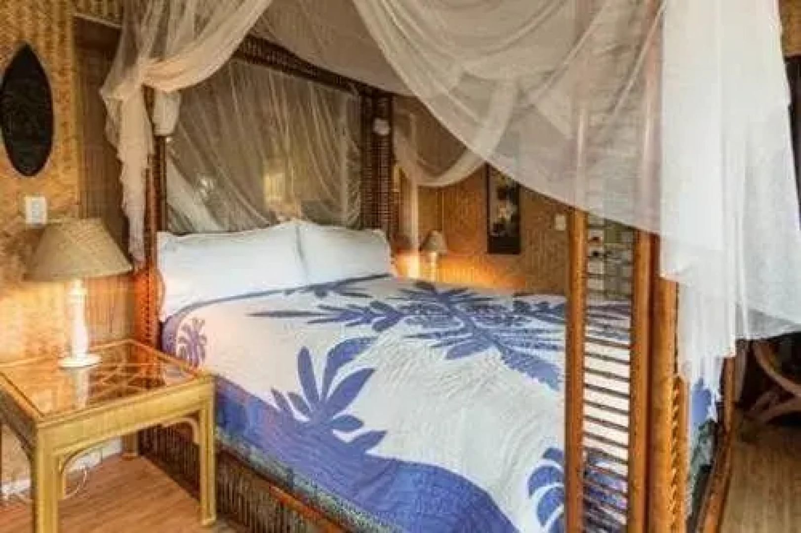 Nani Kai by RedAwning