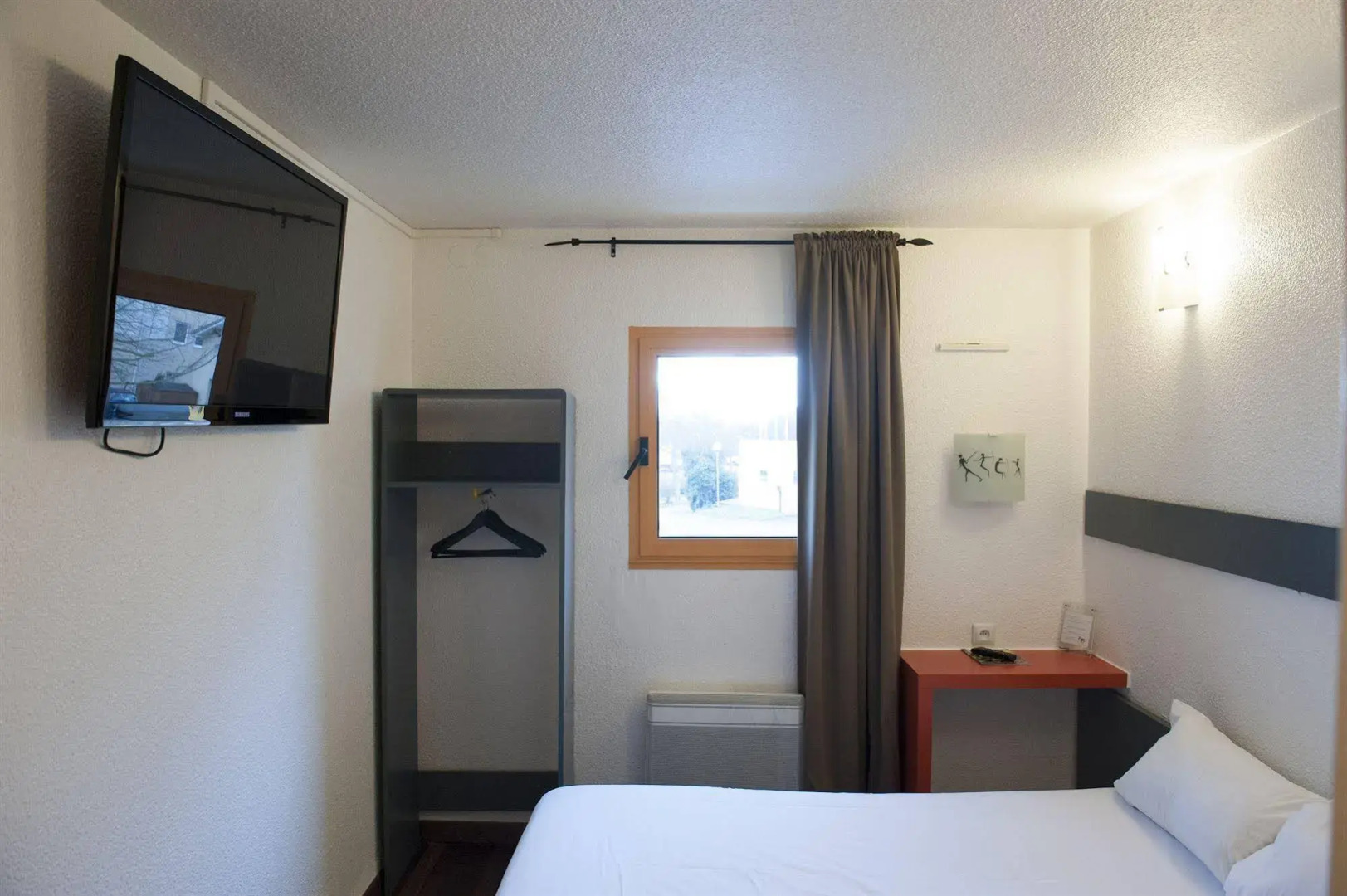 Egg Hotel Goussainville CDG