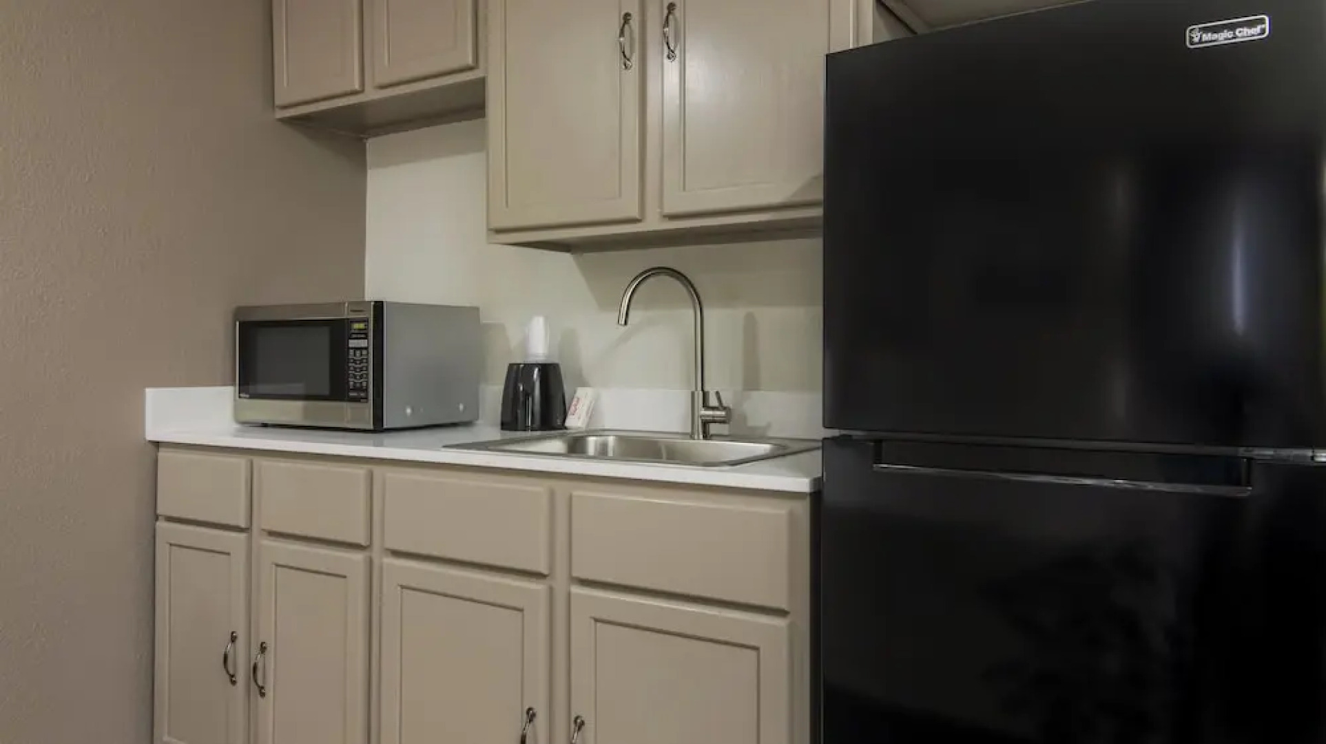 Red Roof Inn Chicago - N Aurora/ Naperville