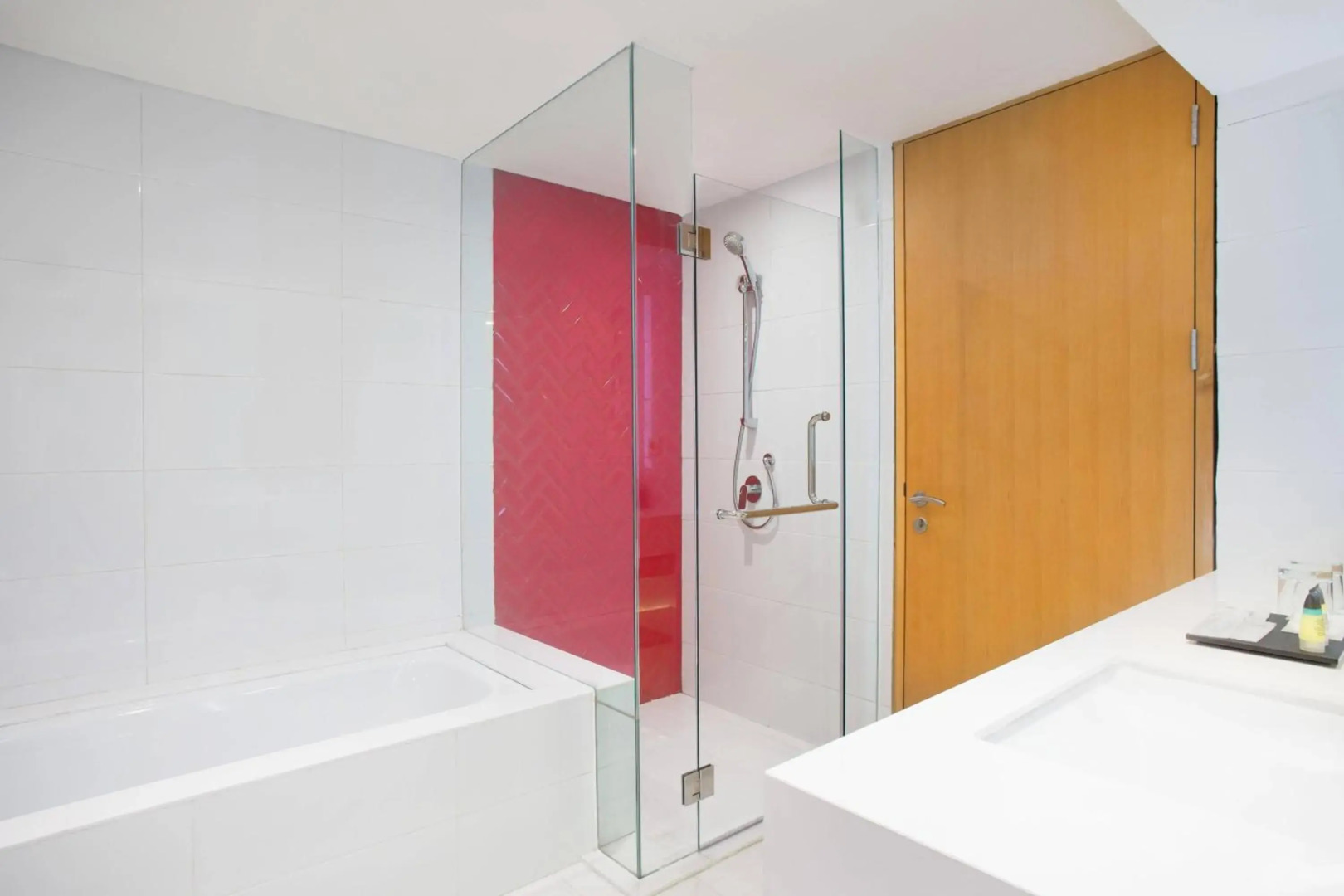 Four Points by Sheraton Surabaya, Tunjungan Plaza