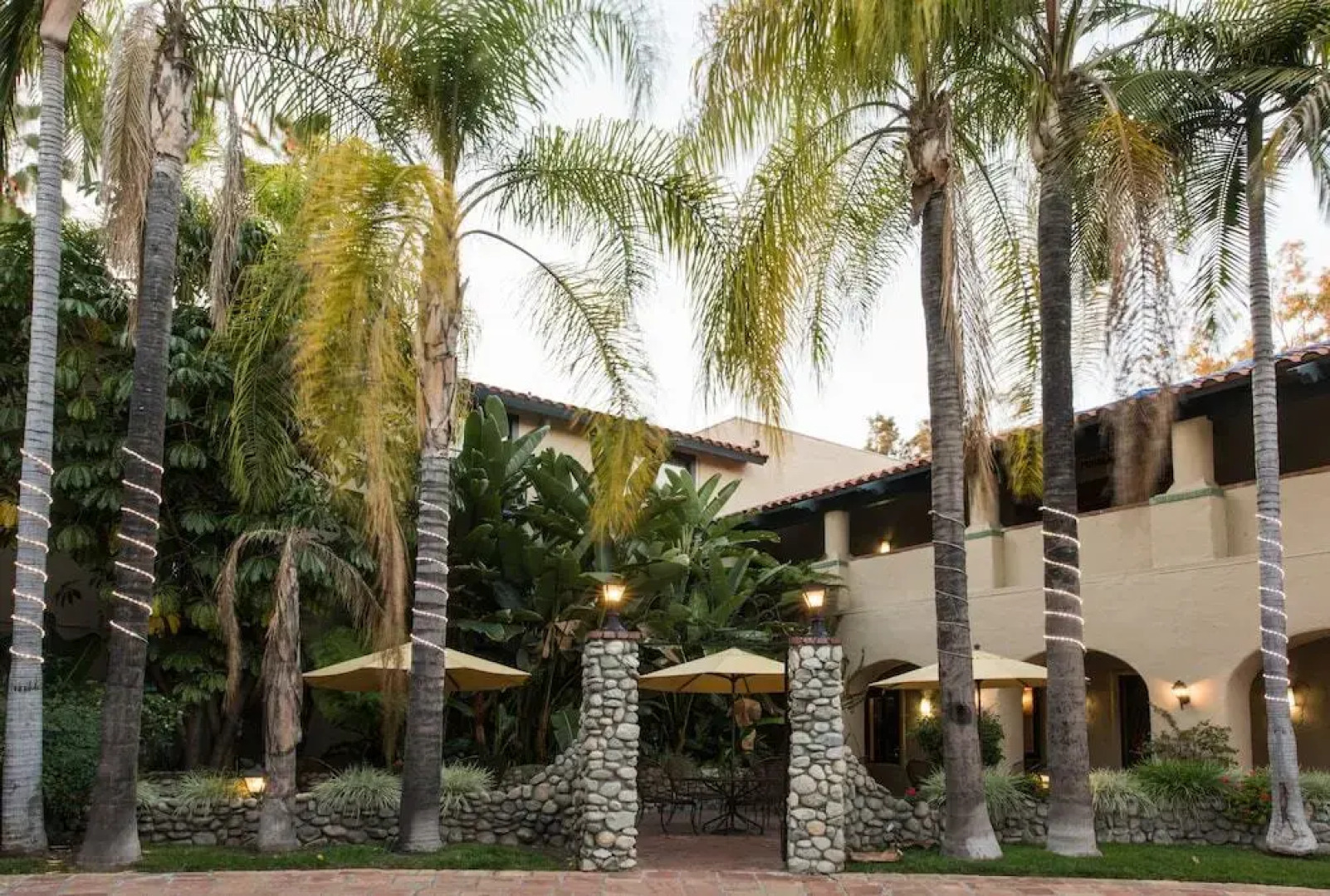 Radisson Suites Covina