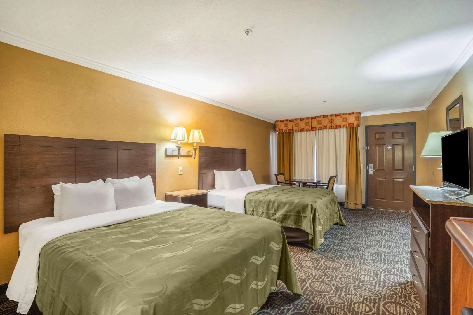 Quality Inn & Suites Ft. Jackson Maingate