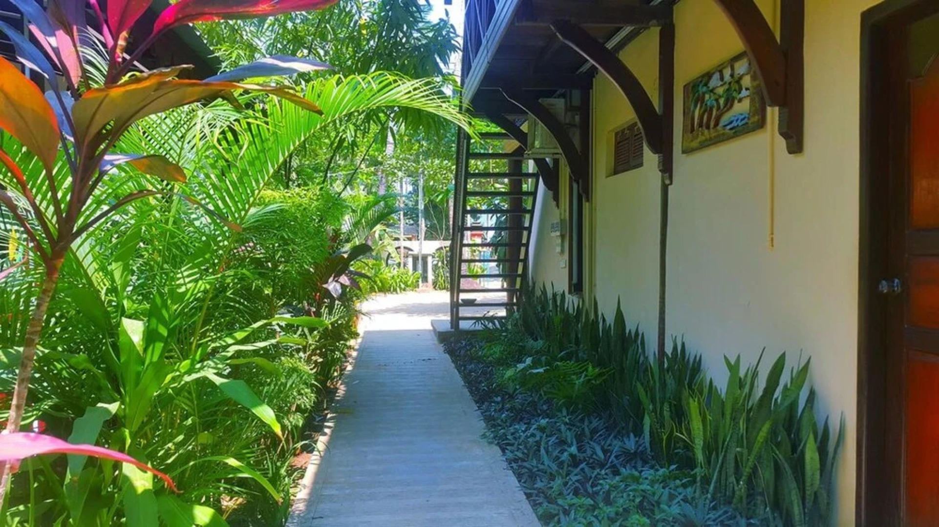 Royal Lin Thar Guest House