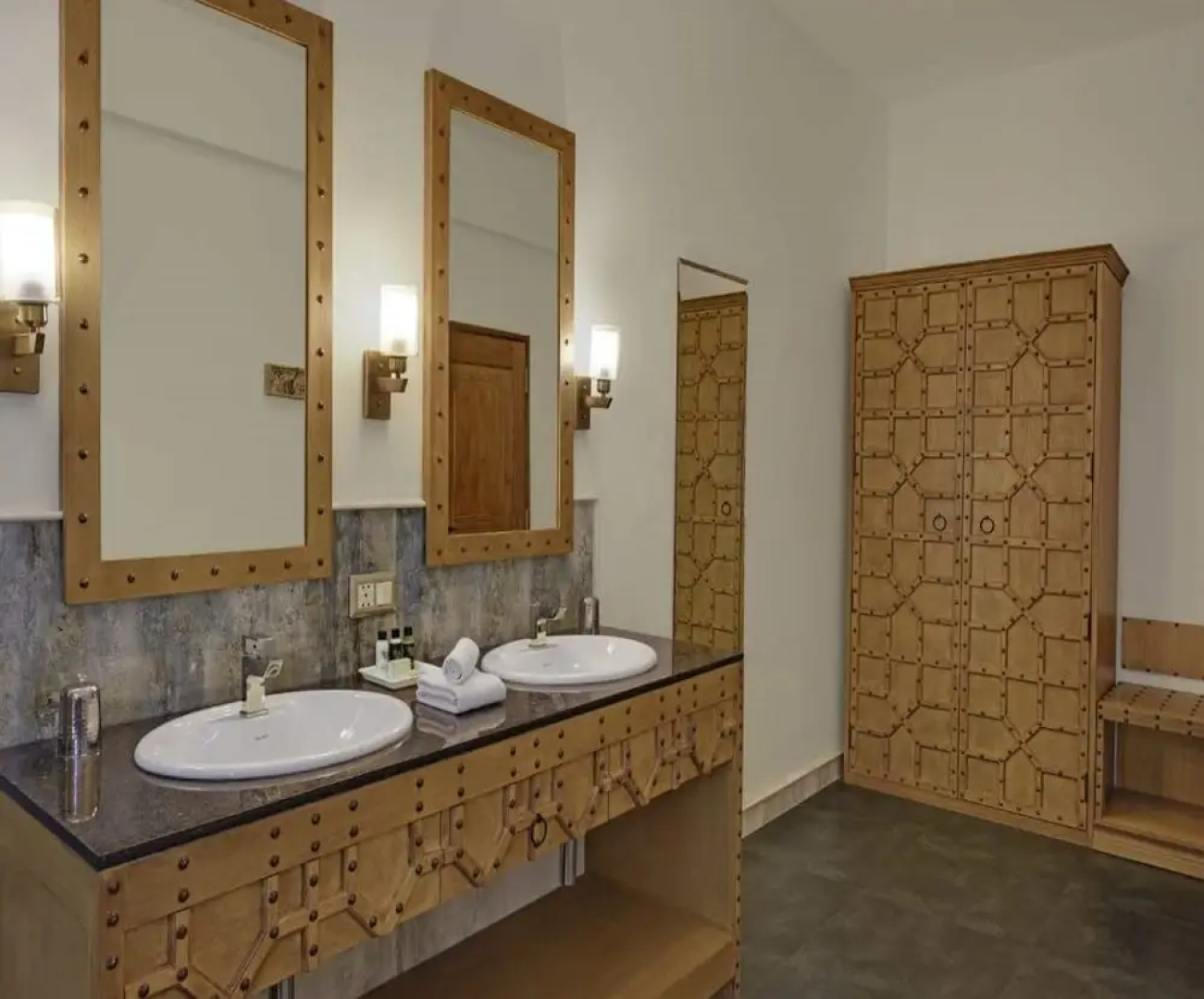 Fateh Safari Suites by Fateh Collection