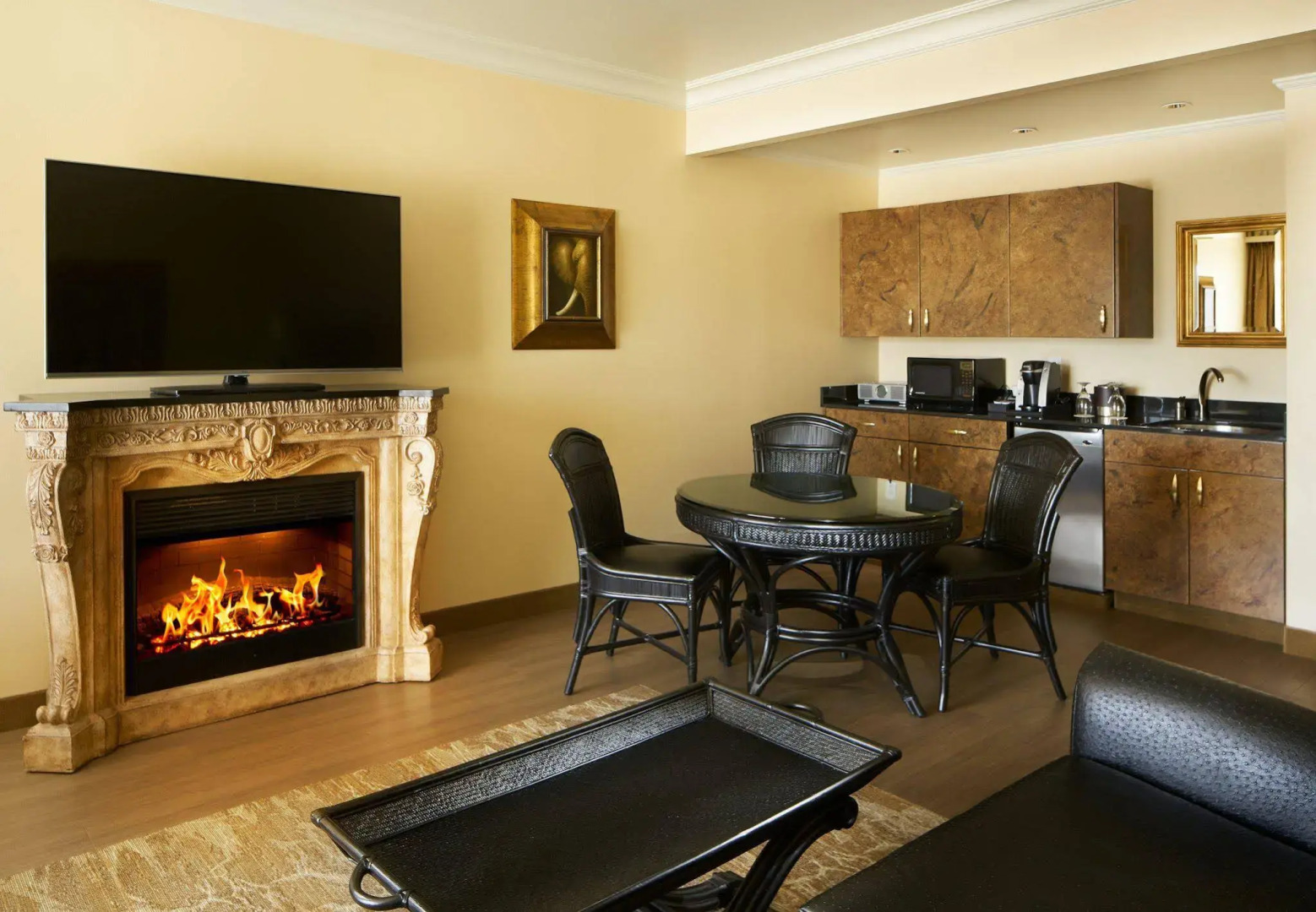 The Davenport Tower, Autograph Collection