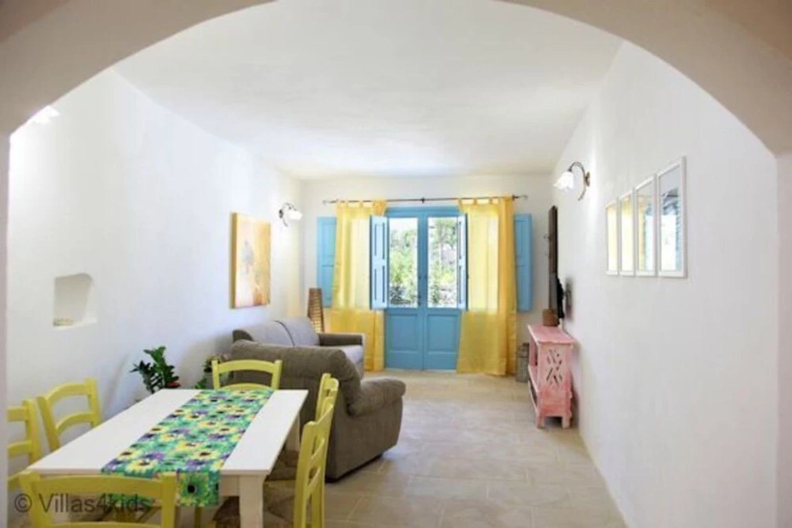 The Courtyard - Anna