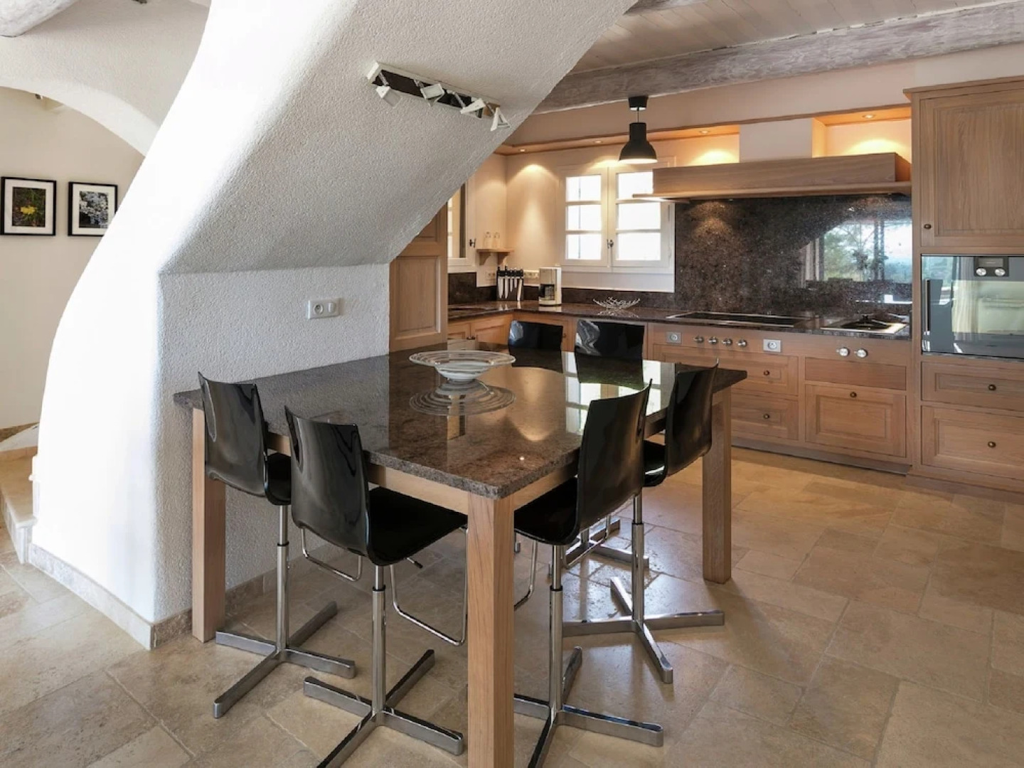 Modern Villa With Heated, Private Swimming Pool Near Mont Ventoux