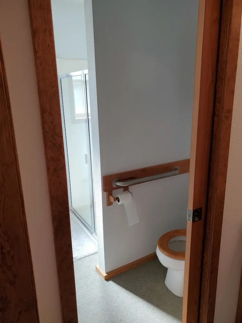 Tamarack 3 Bears Inn