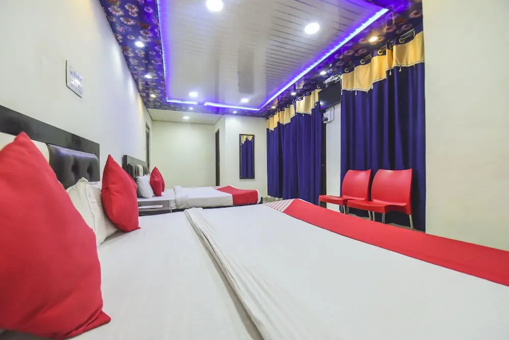 OYO 7917 Hotel Sunbeam