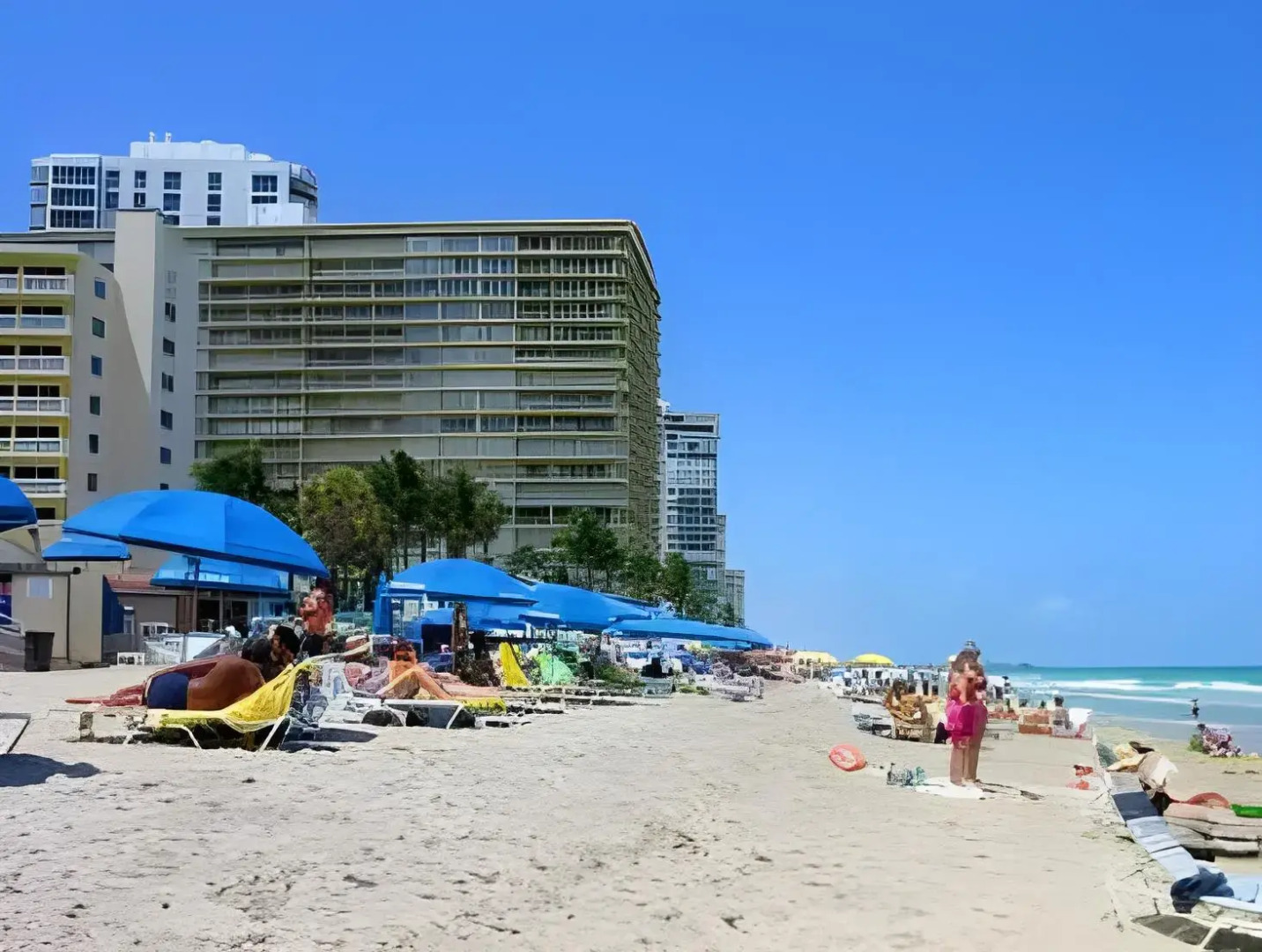 Ocean Manor Beach Hotel