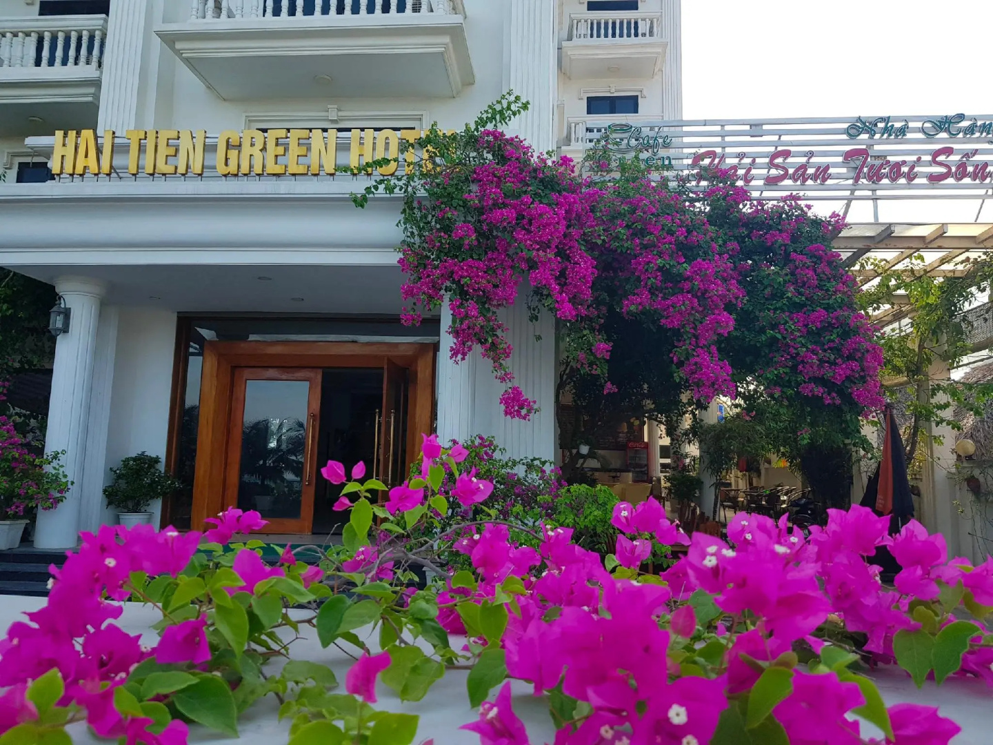 Khách Sạn Hải Tiến Green