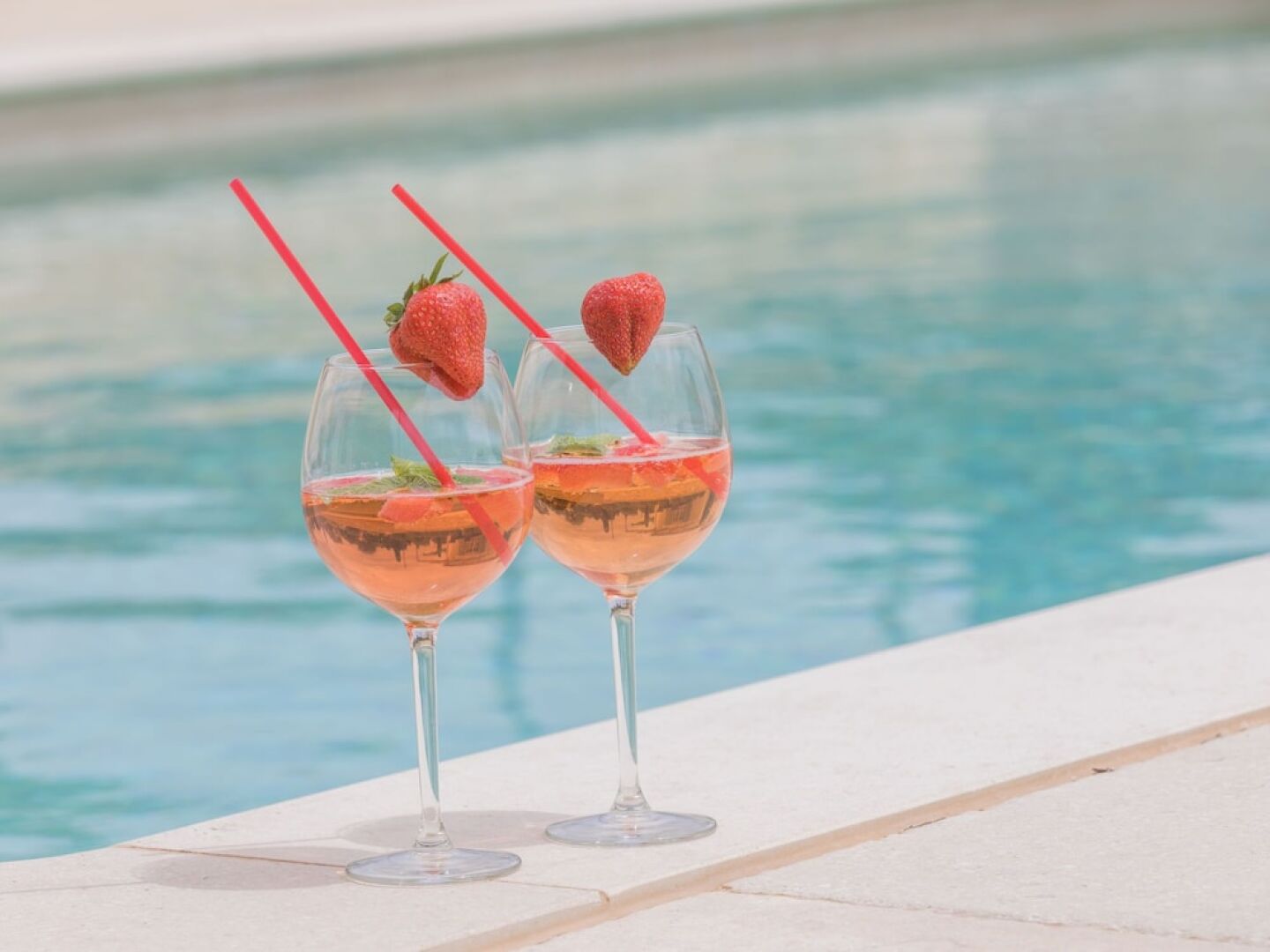 Stunning Villa With Heated Private Swimming Pool in Peaceful Location