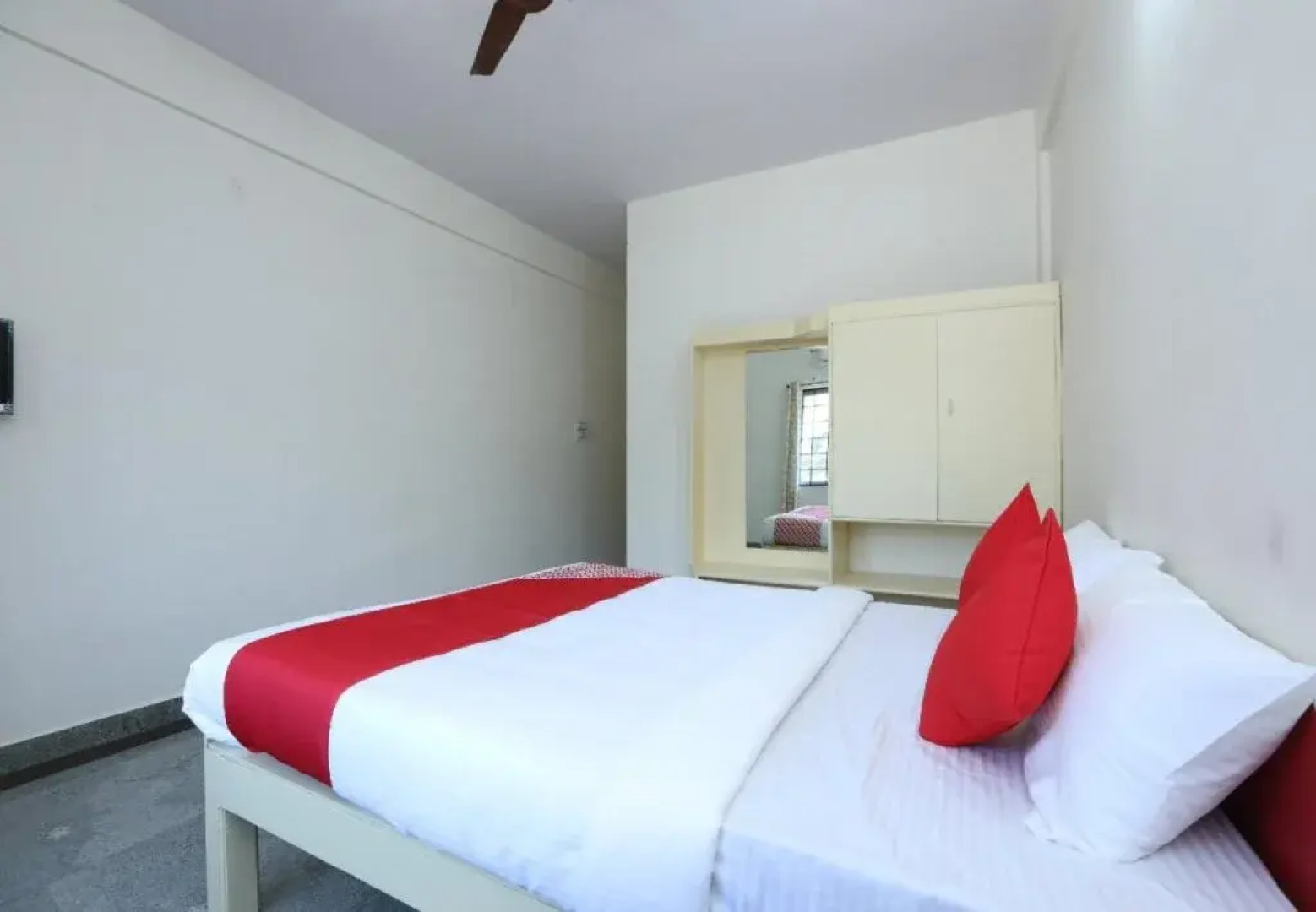 Riviera Residency by OYO Rooms