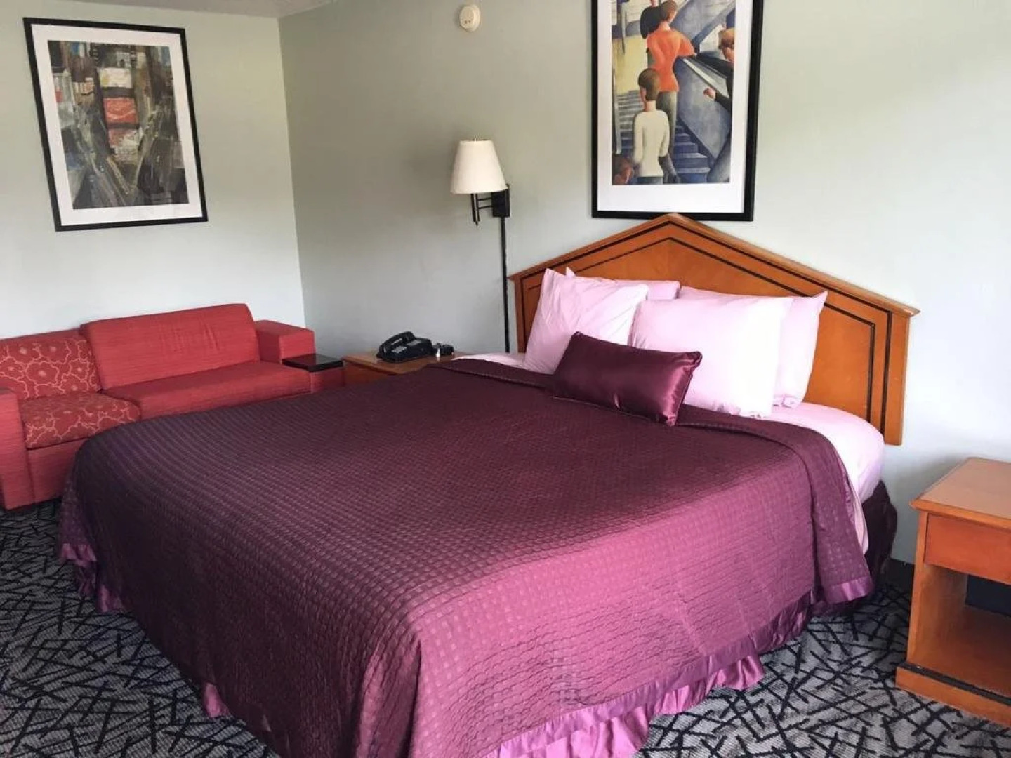 Excellent Inn & Suites