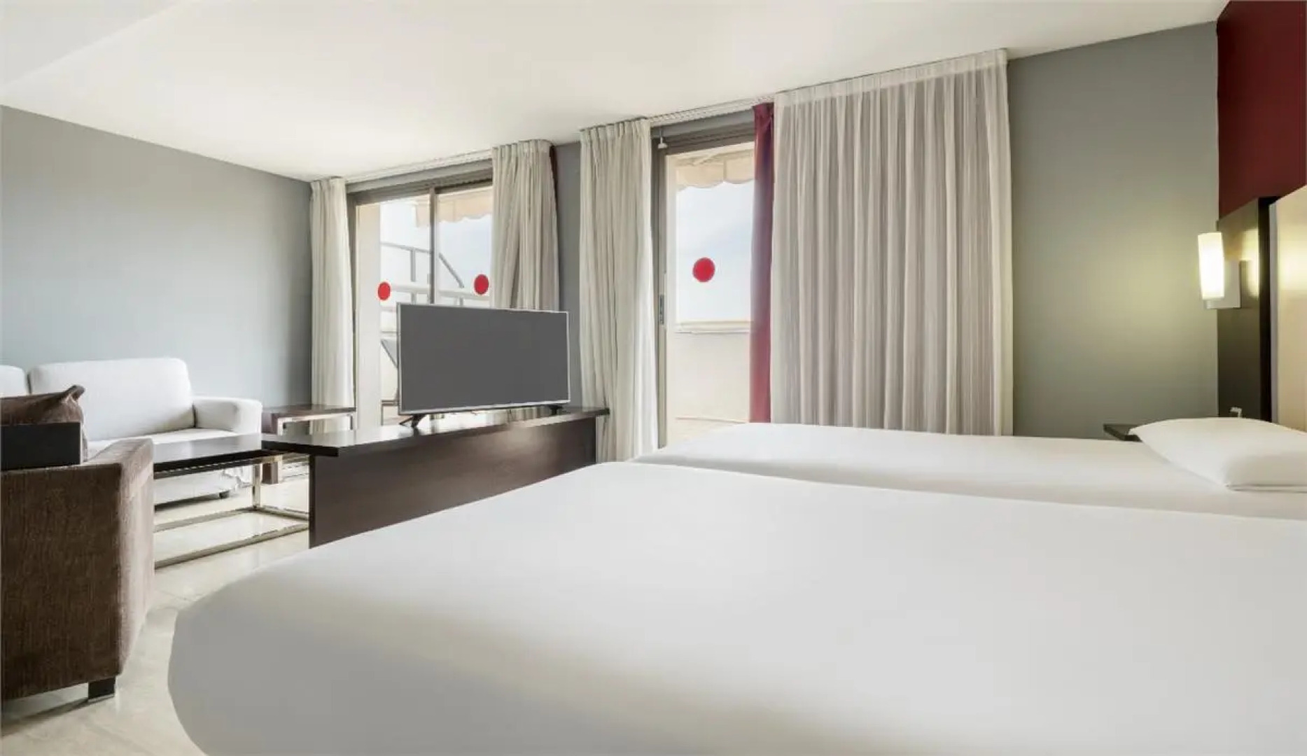 Hotel ILUNION Almirante