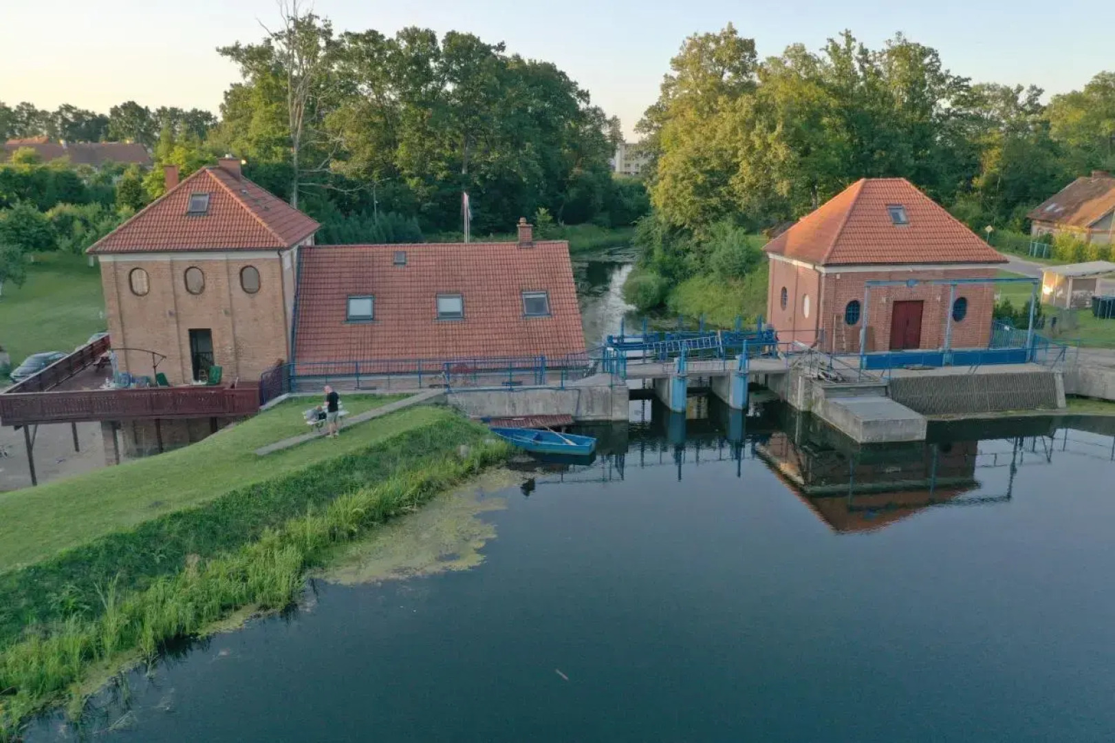 MILLTON - Gościniec Pod Węgorzem