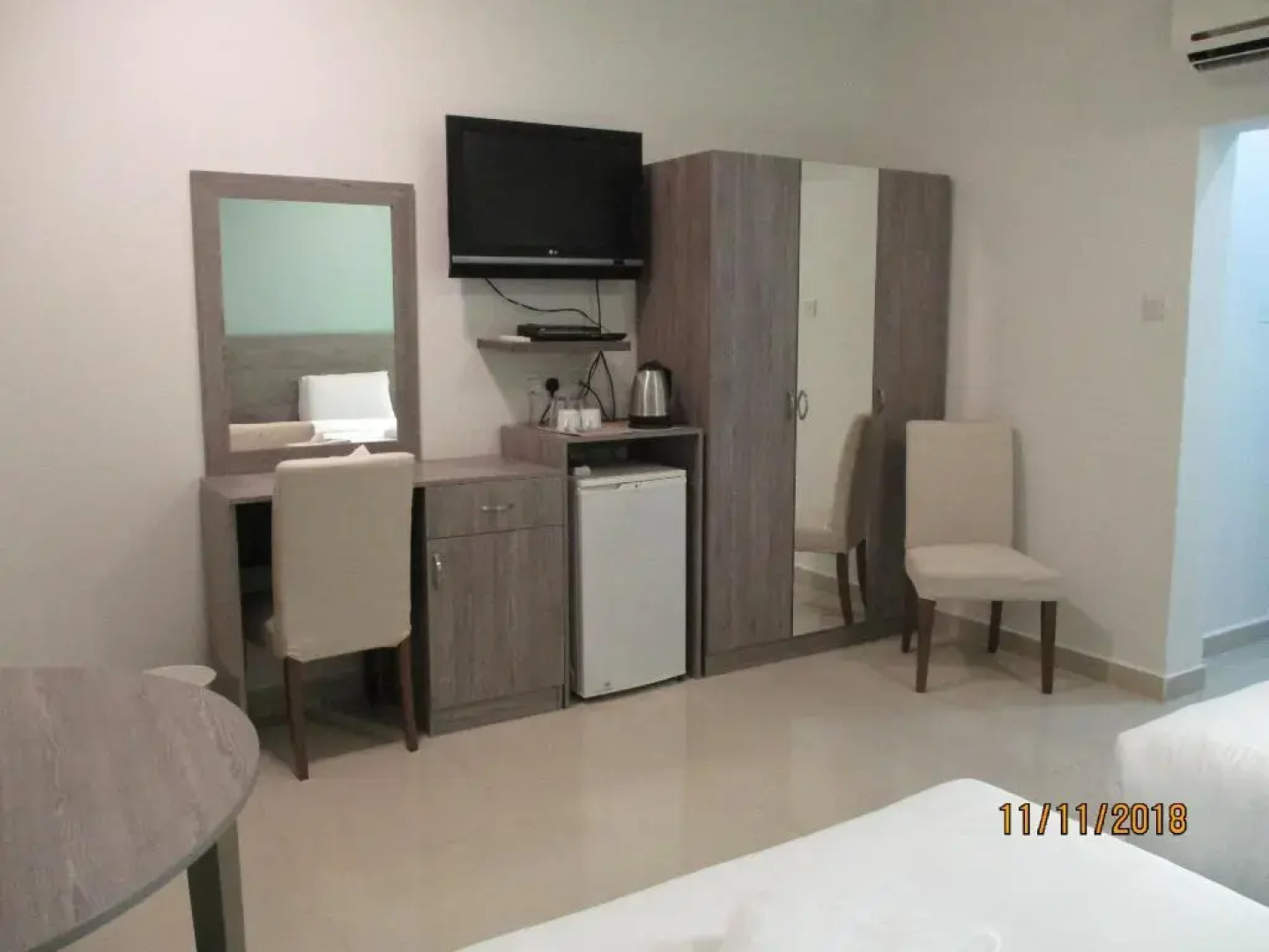 Sovereign Hotel - Marriage Certificate Required