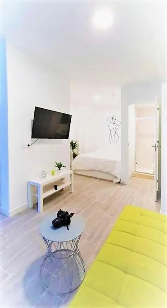 Coqueto apartamento nuevo en pleno centro de Algeciras BB