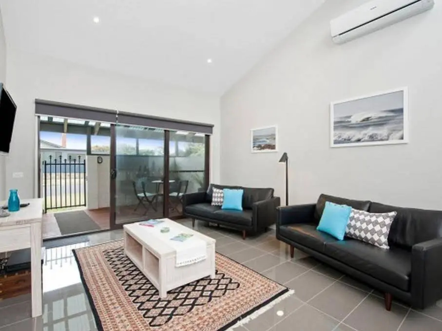 Apollo Bay By The Beach