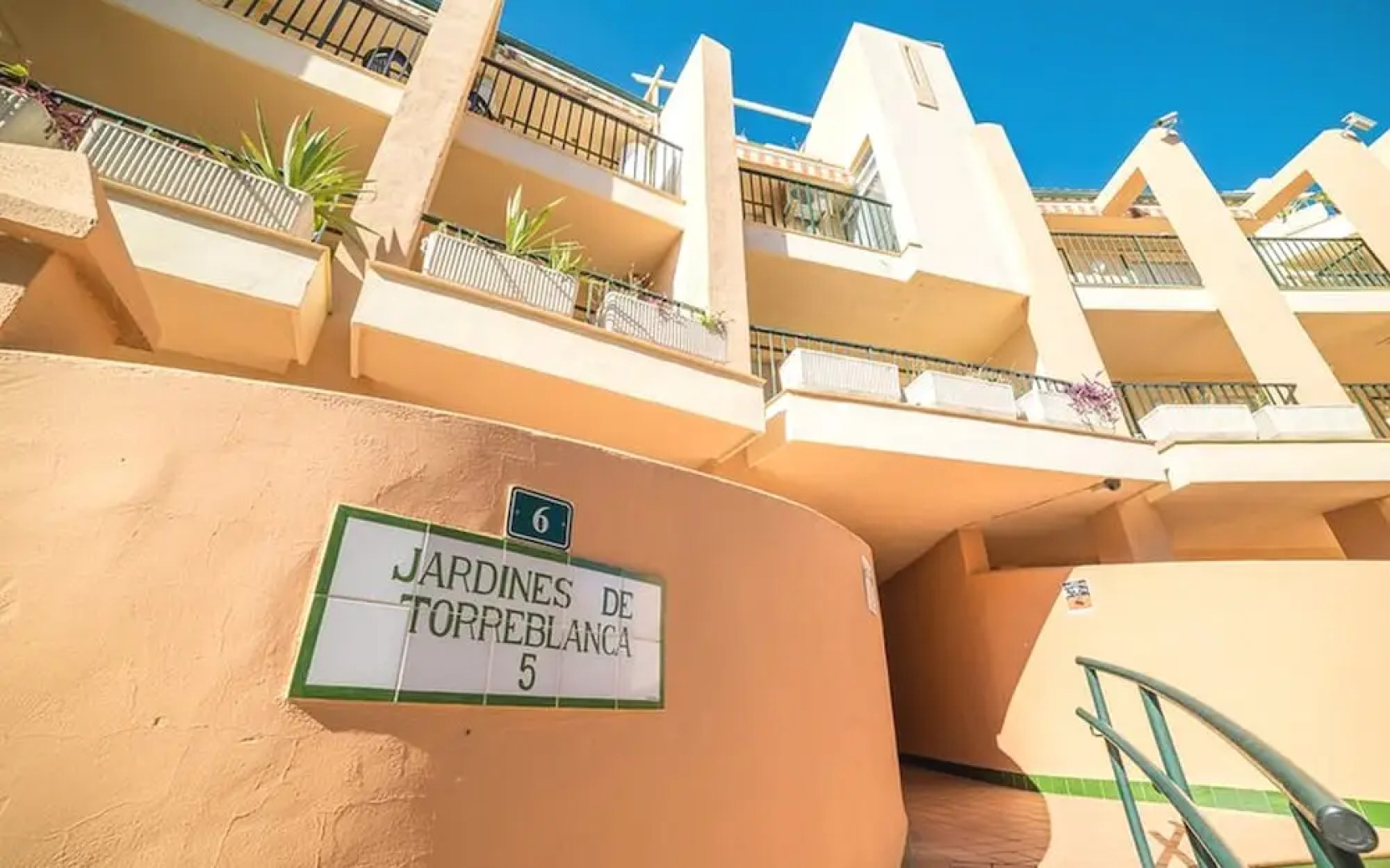 Jardines de Torreblanca | 7  Pax | Torreblanca | 2562-KAW