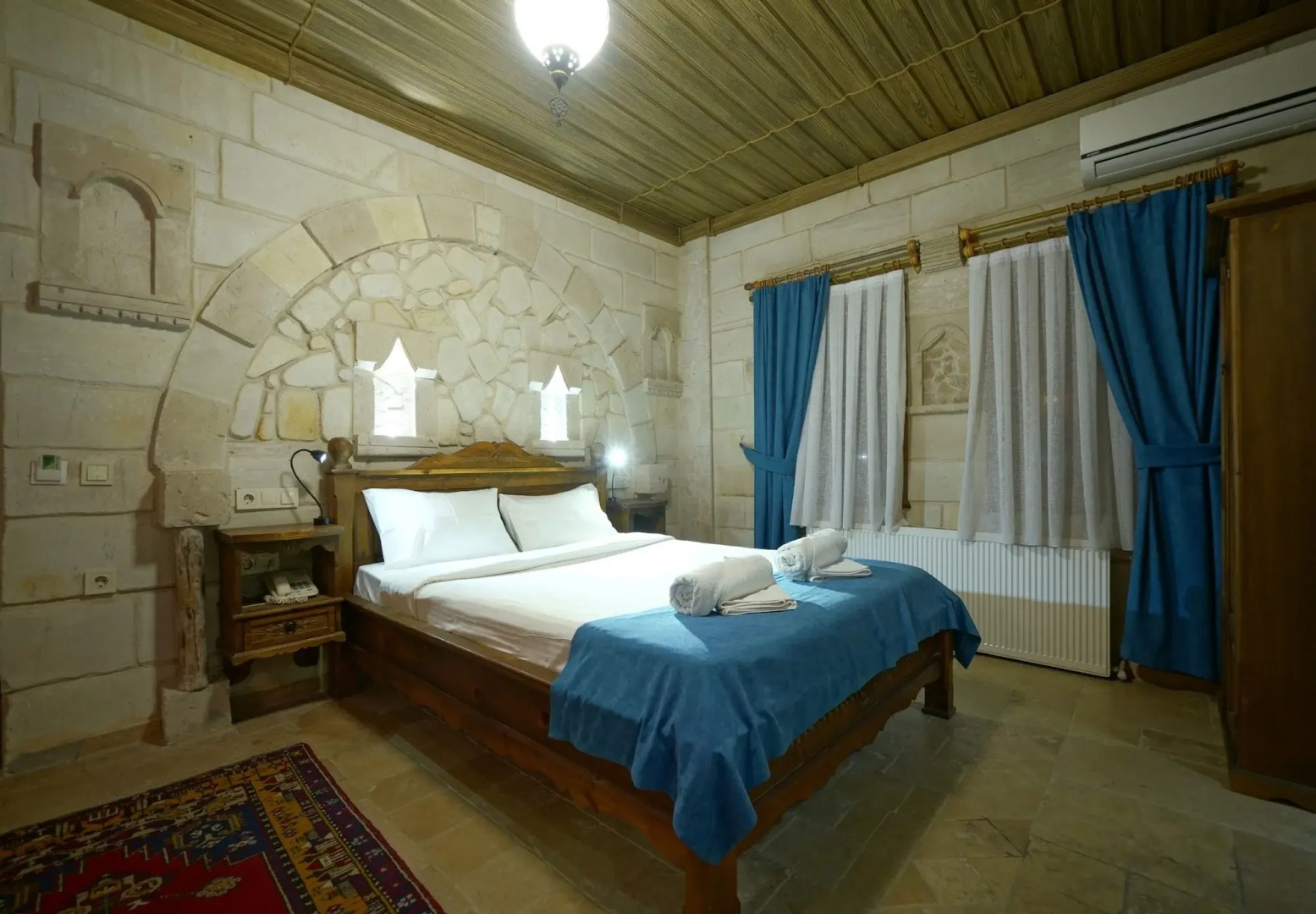 ShoeString Stone House