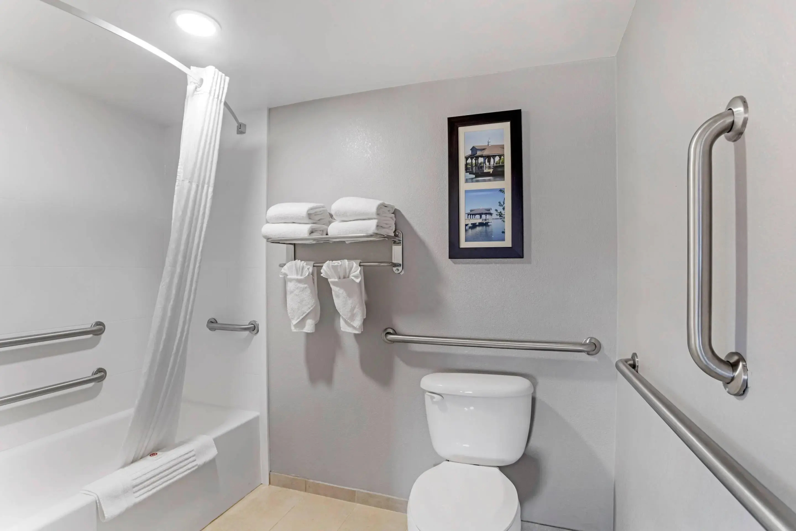 Comfort Suites near Birkdale Village- Huntersville