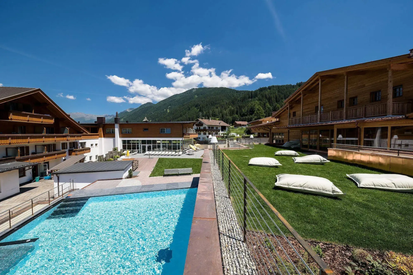 Alpine Nature Hotel Stoll