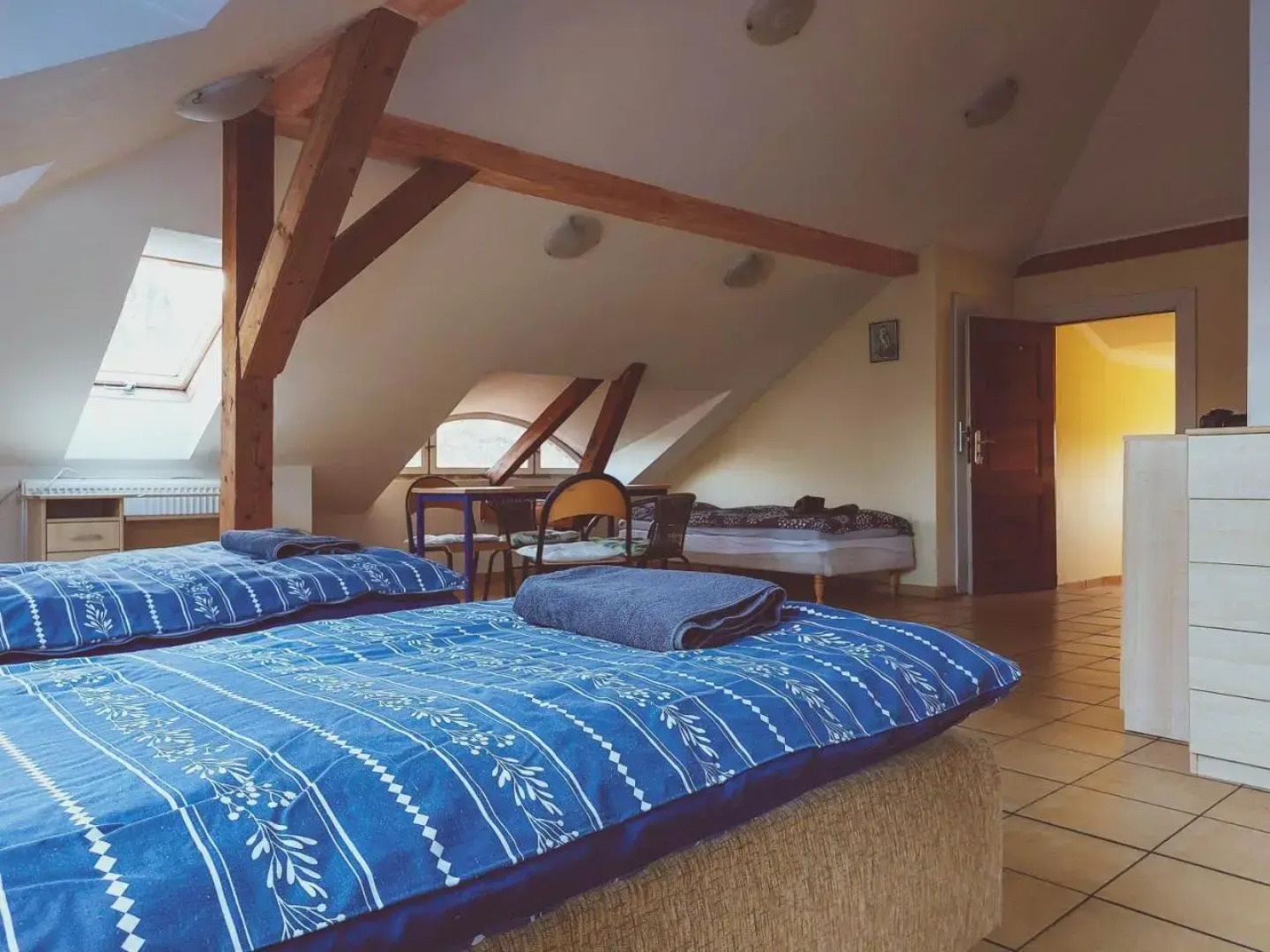 Willa Pod Starymi Lipami