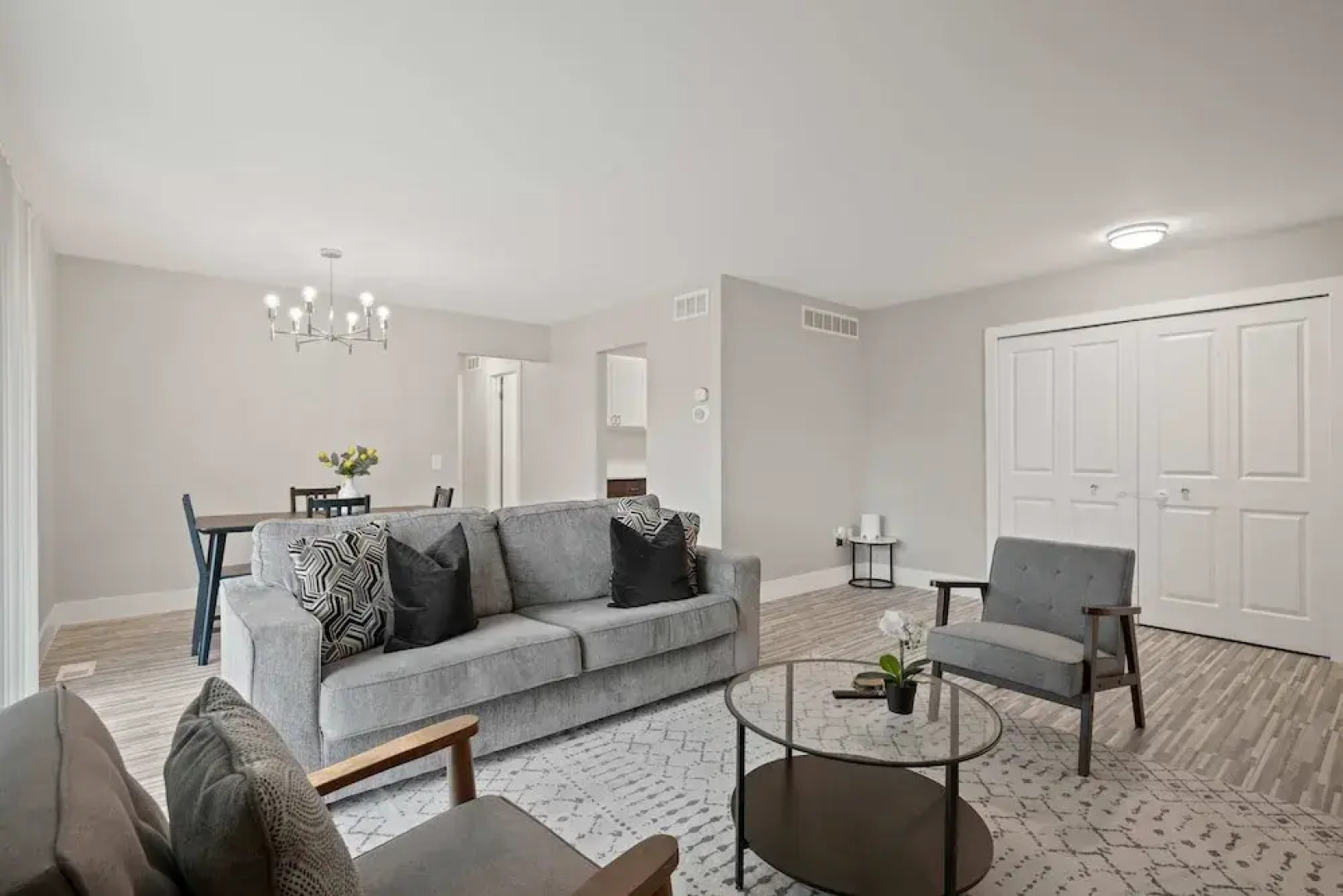 Comfortable 2BR 2BA Home Away From Home