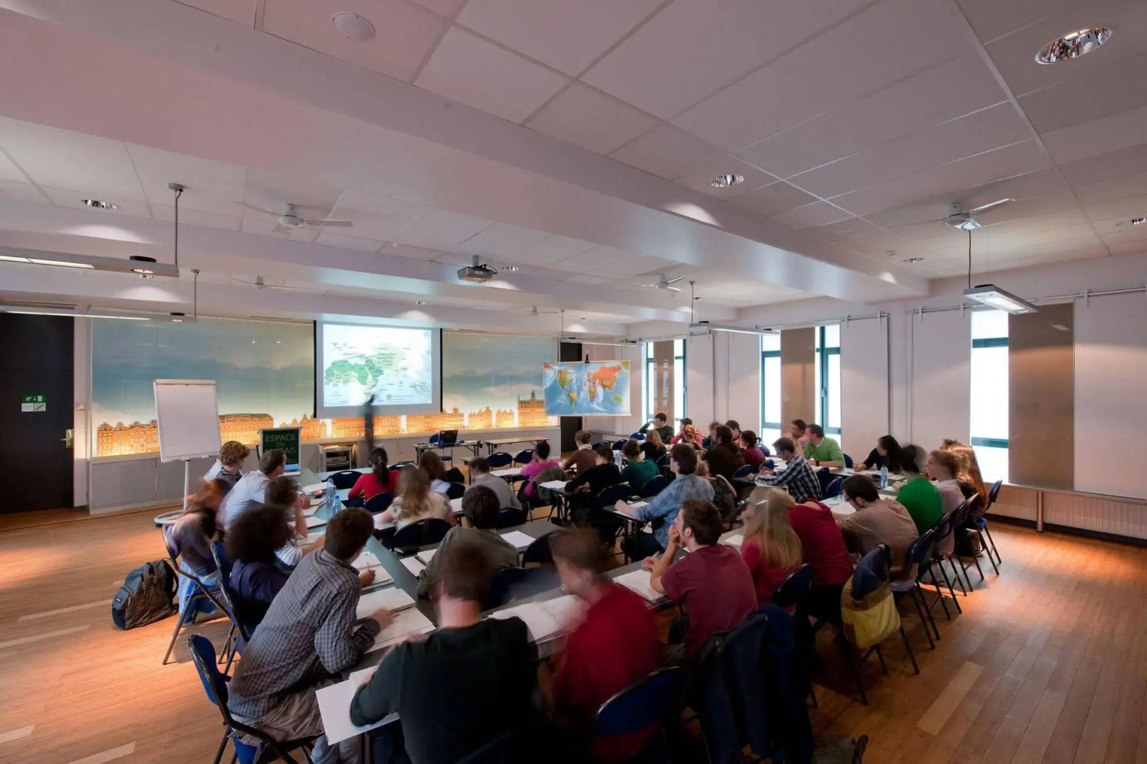 Sleep Well Youth Hostel