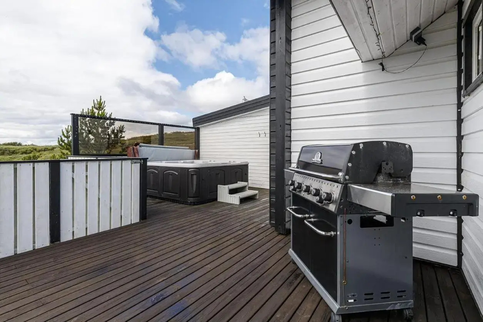 Blue Viking Luxury Cabin