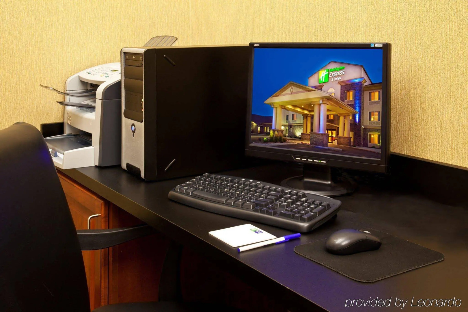 Holiday Inn Express & Suites Sheldon by IHG