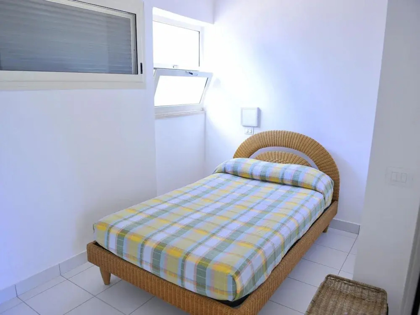 New Apartment in Baia Domzia Near the sea