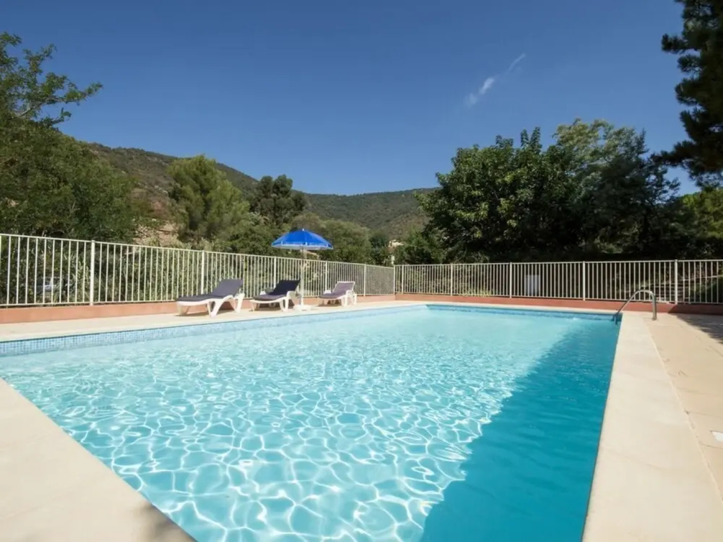 Calanque de la Louve