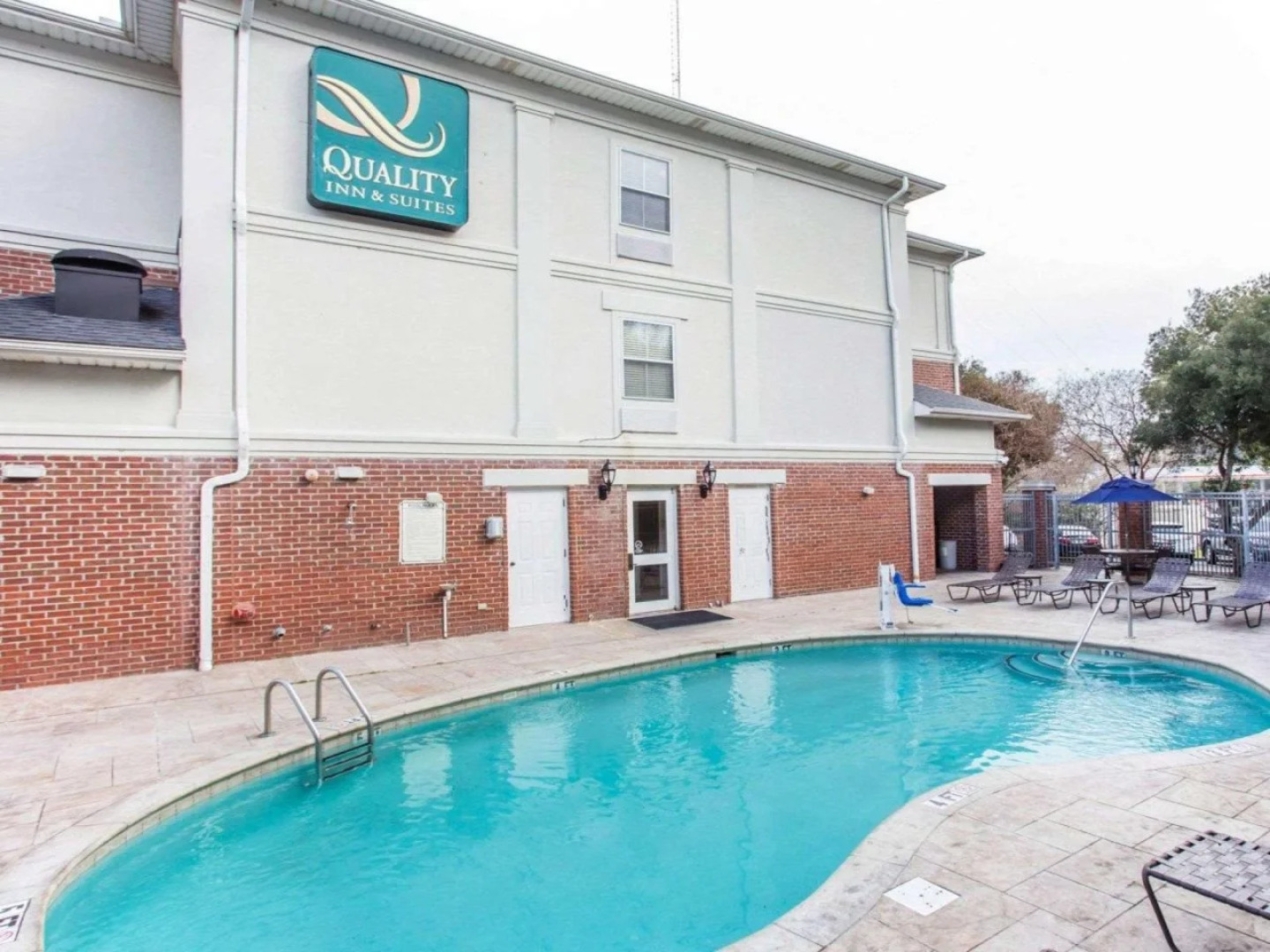 Comfort Inn & Suites Patriots Point